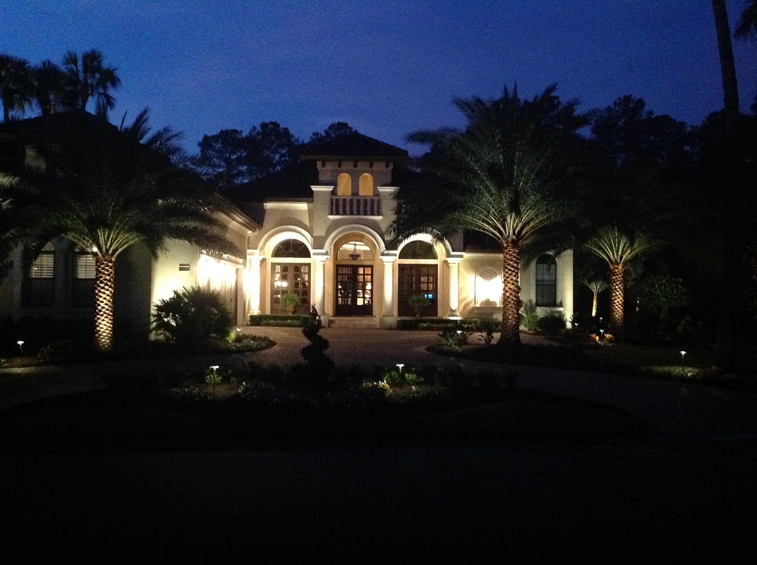Logo for Creative Designs & Landscaping