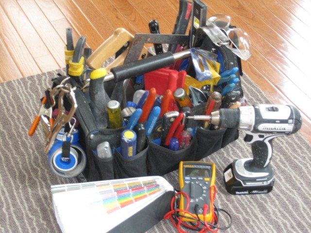 Handyman For Improvements logo