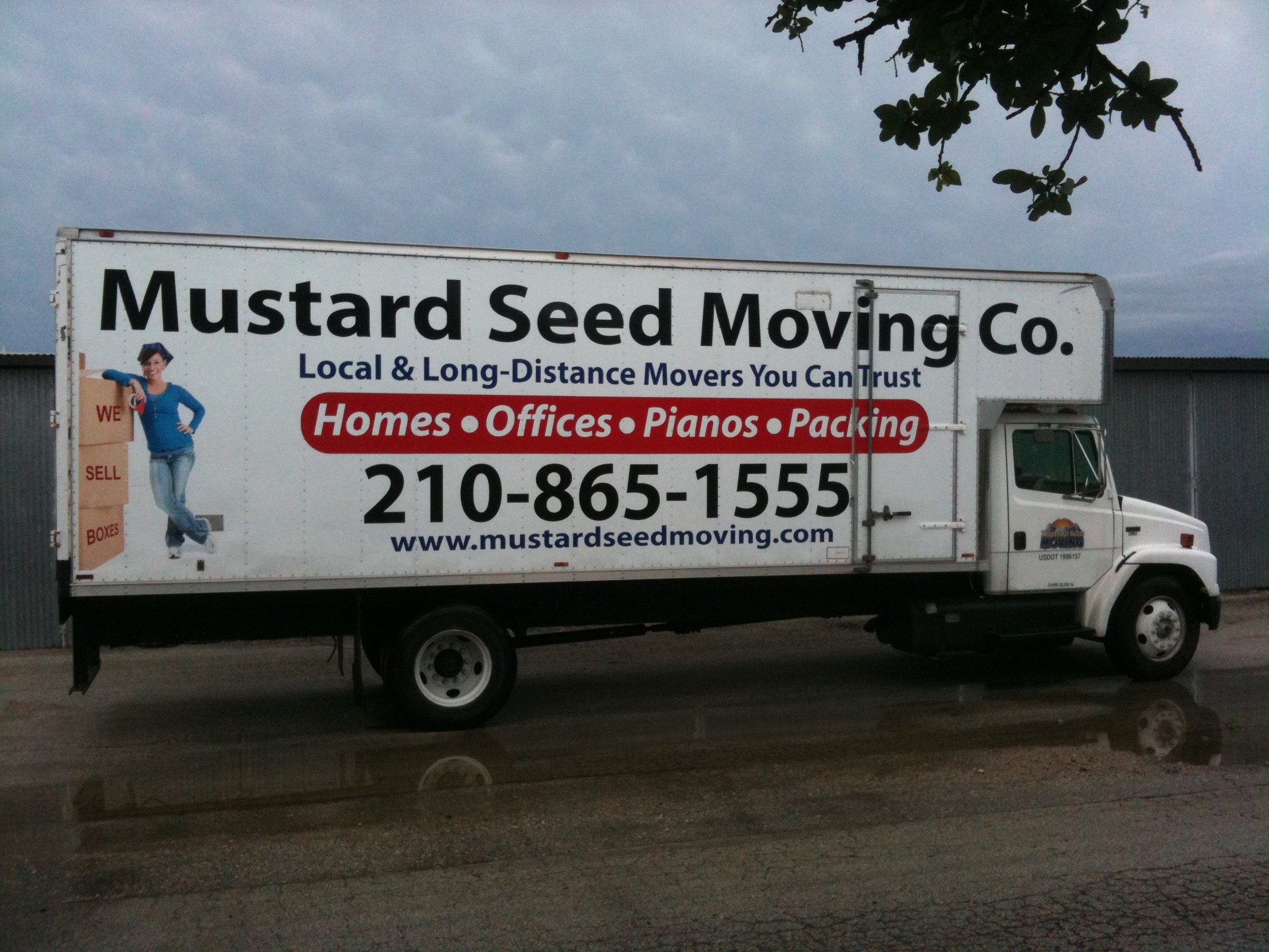 Mustard Seed Moving Co logo