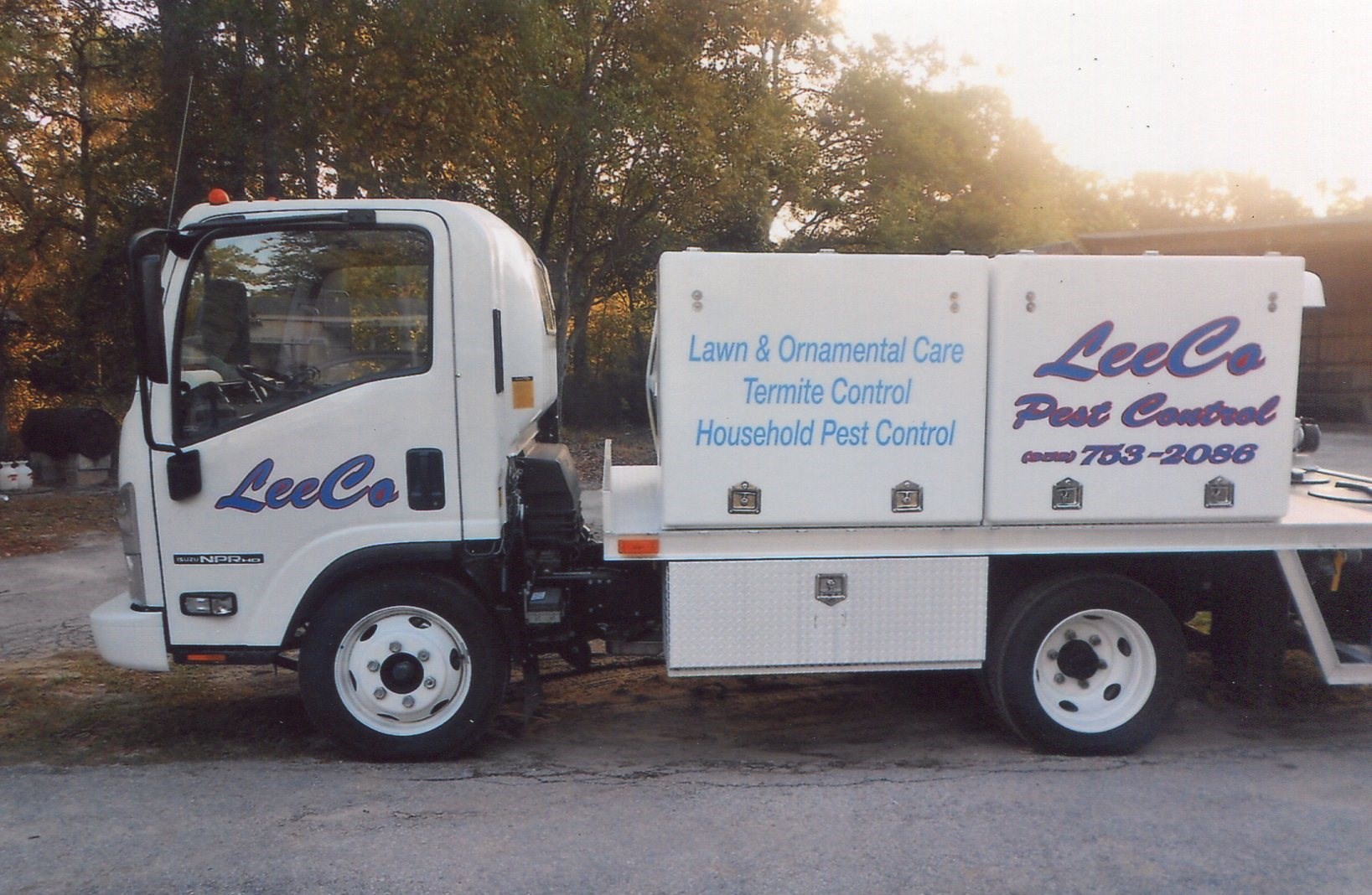 Logo for Leeco Pest Control
