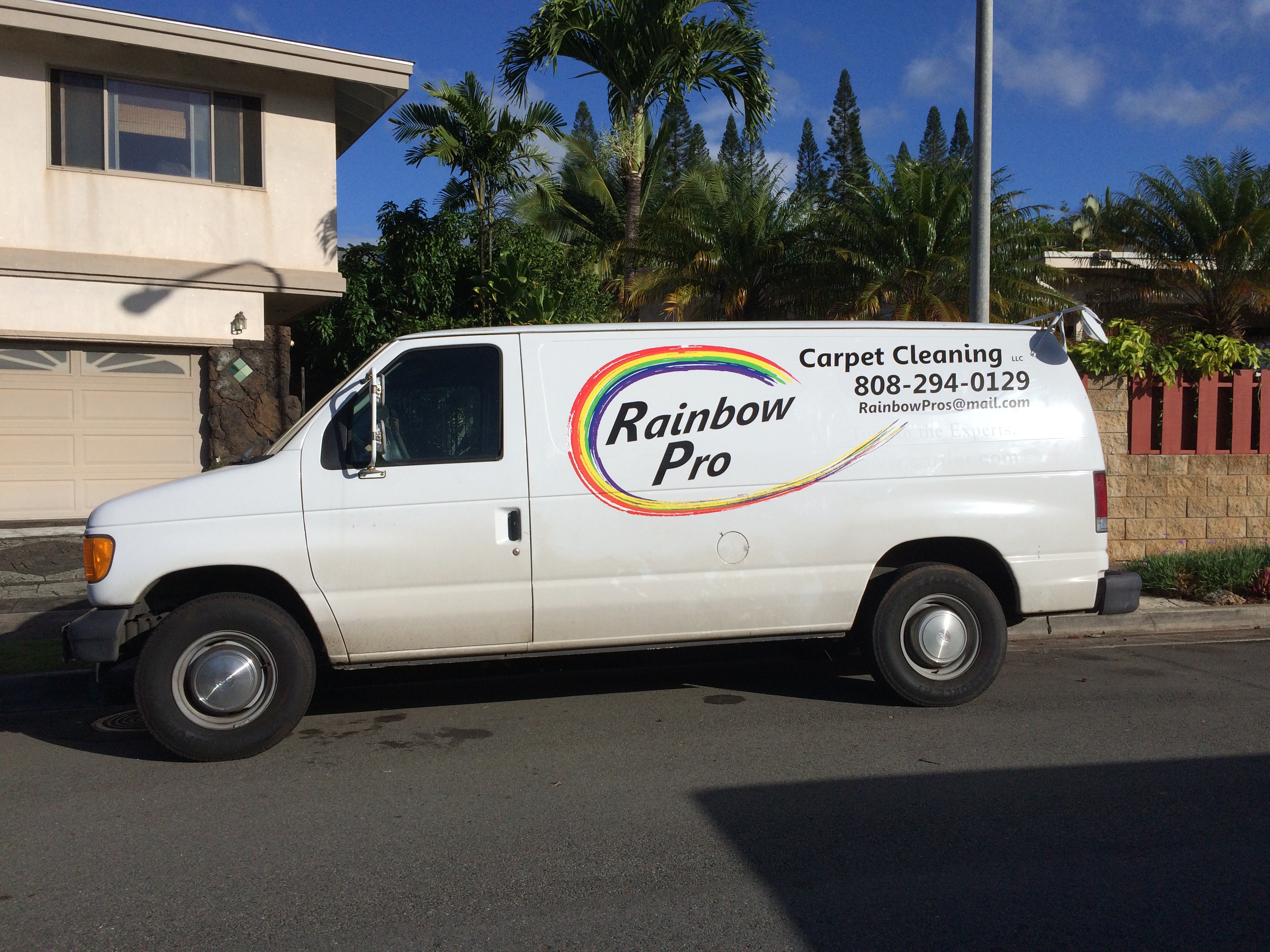 Logo for Rainbow Pro Carpet Cleaning LLC
