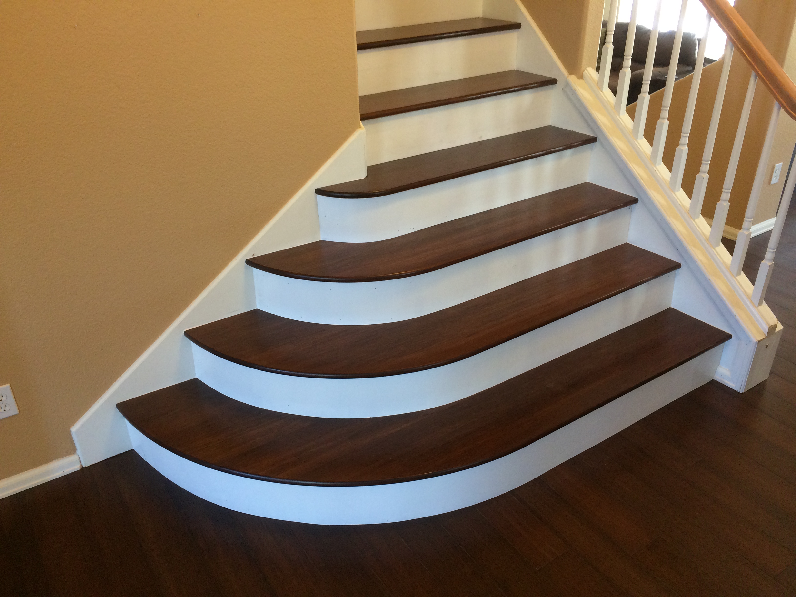 Colorado Wood Floors LLC logo