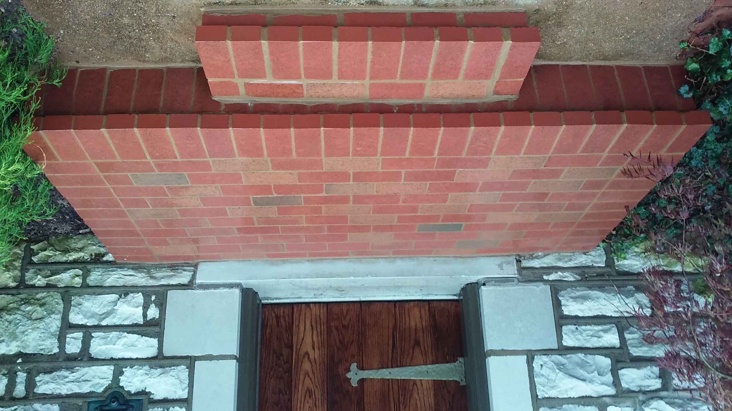 Logo for Lucas Masonry Restoration