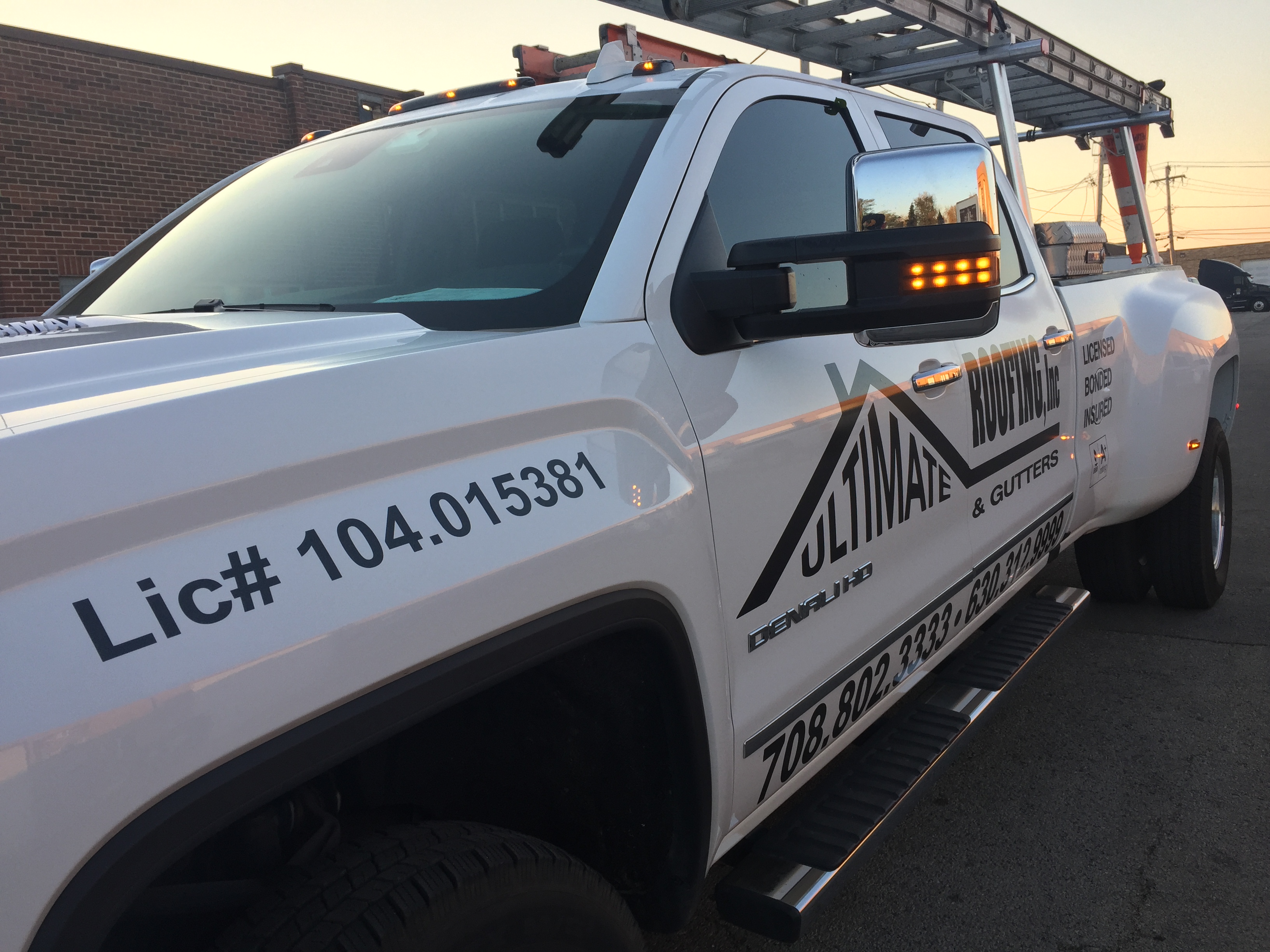 Ultimate Roofing Inc logo