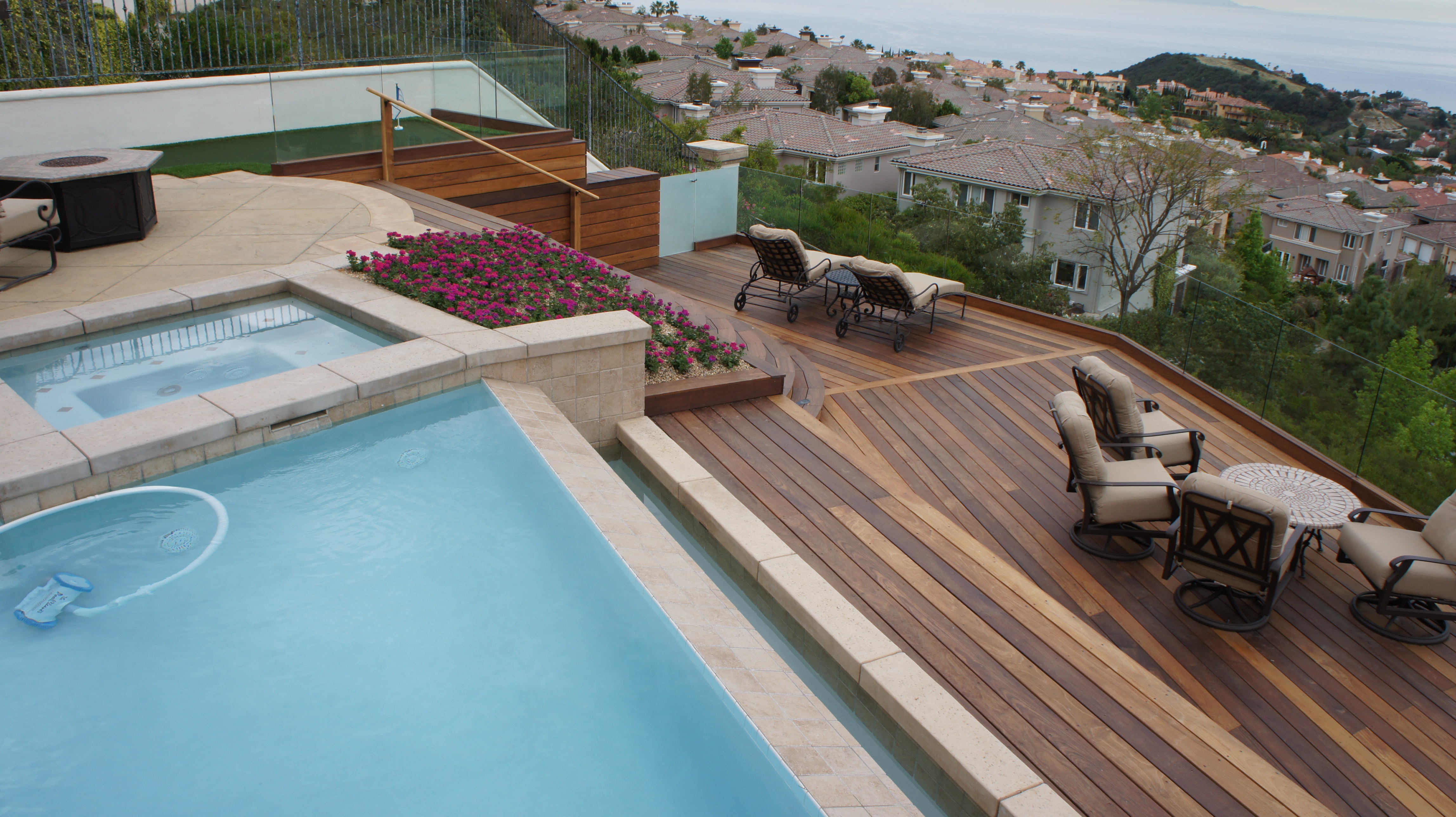 LA-Decks Backyard and Pool Remodeling logo