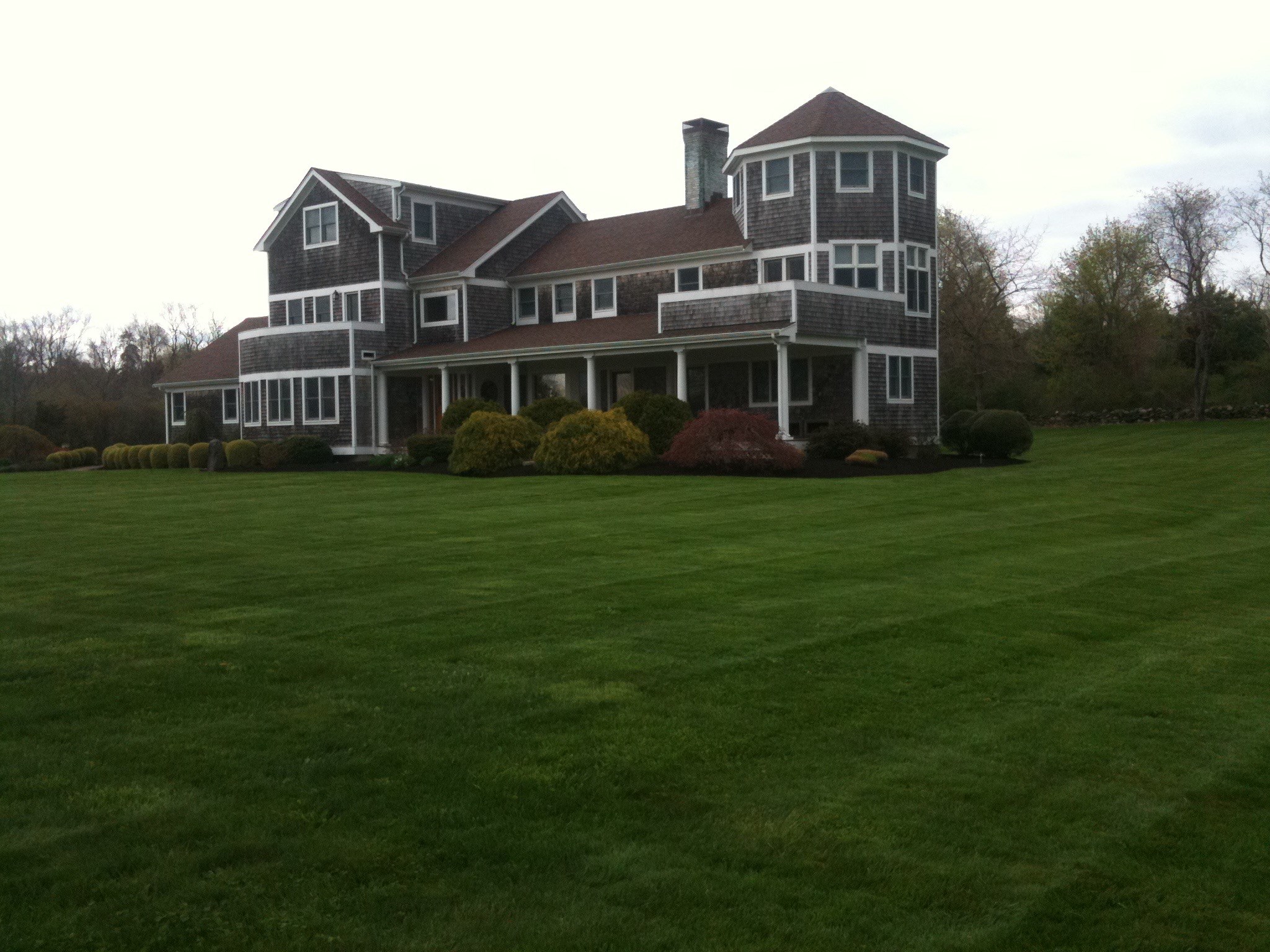 Logo for Sakonnet Lawn Care