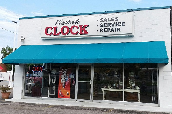 NASHVILLE CLOCK logo