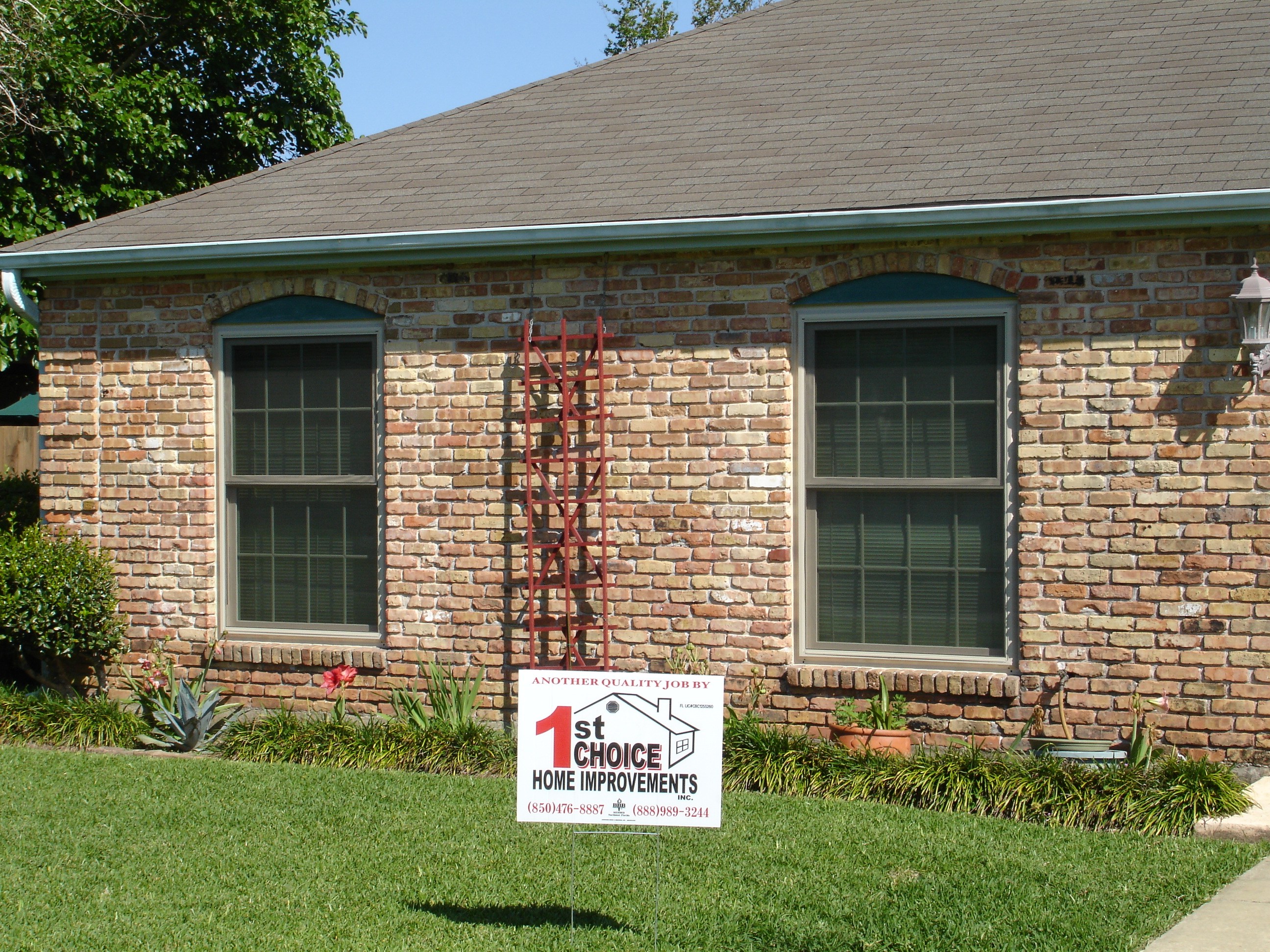 Logo for 1st Choice Home Improvements Inc.