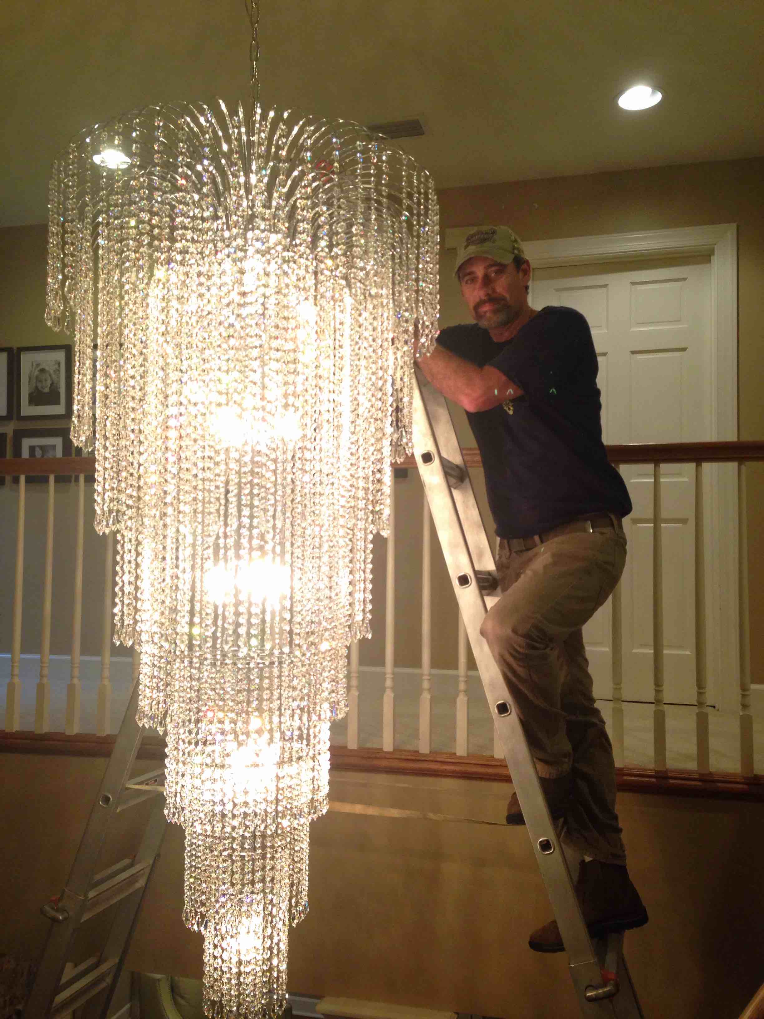 Lightman Lighting & Electrical Inc logo