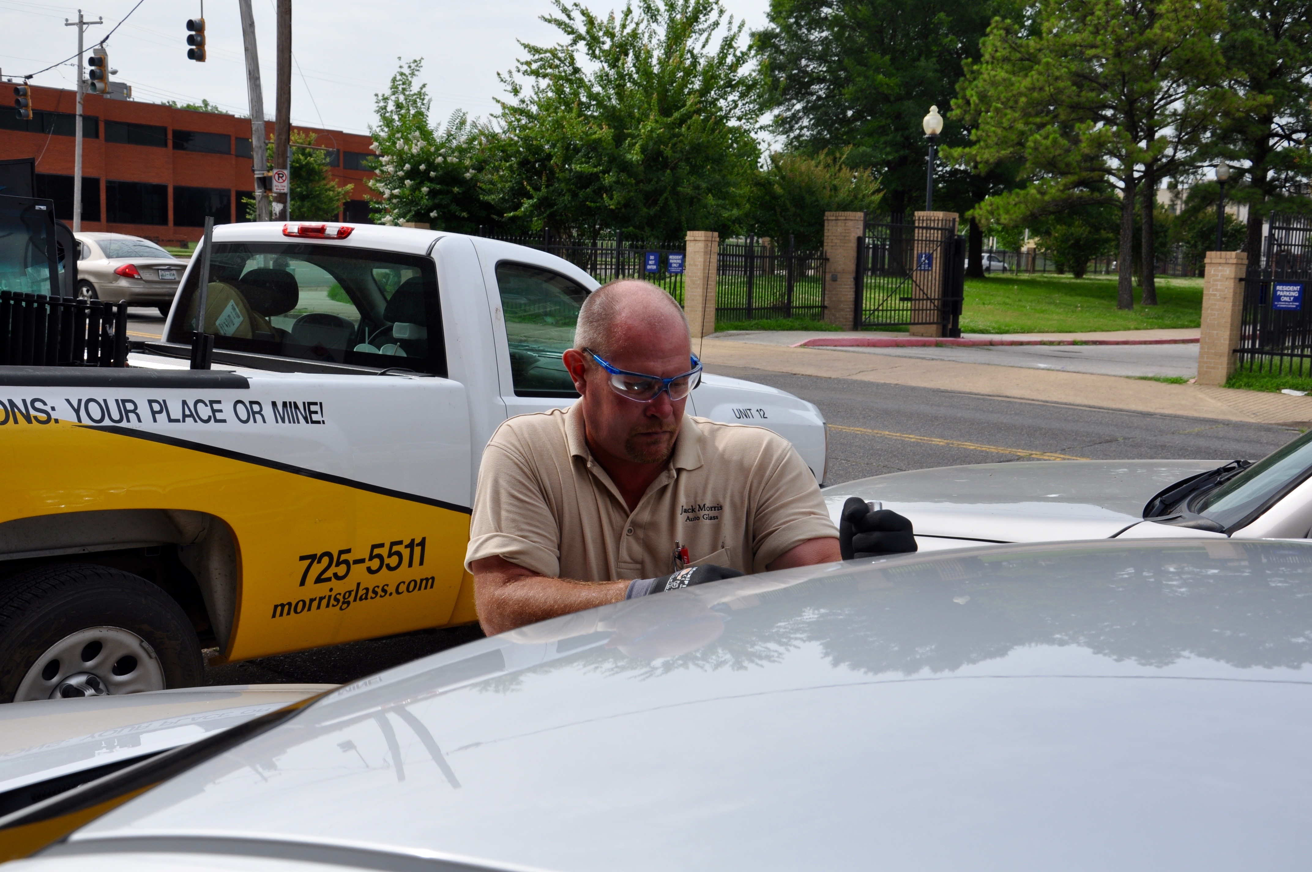 Jack Morris Auto Glass logo