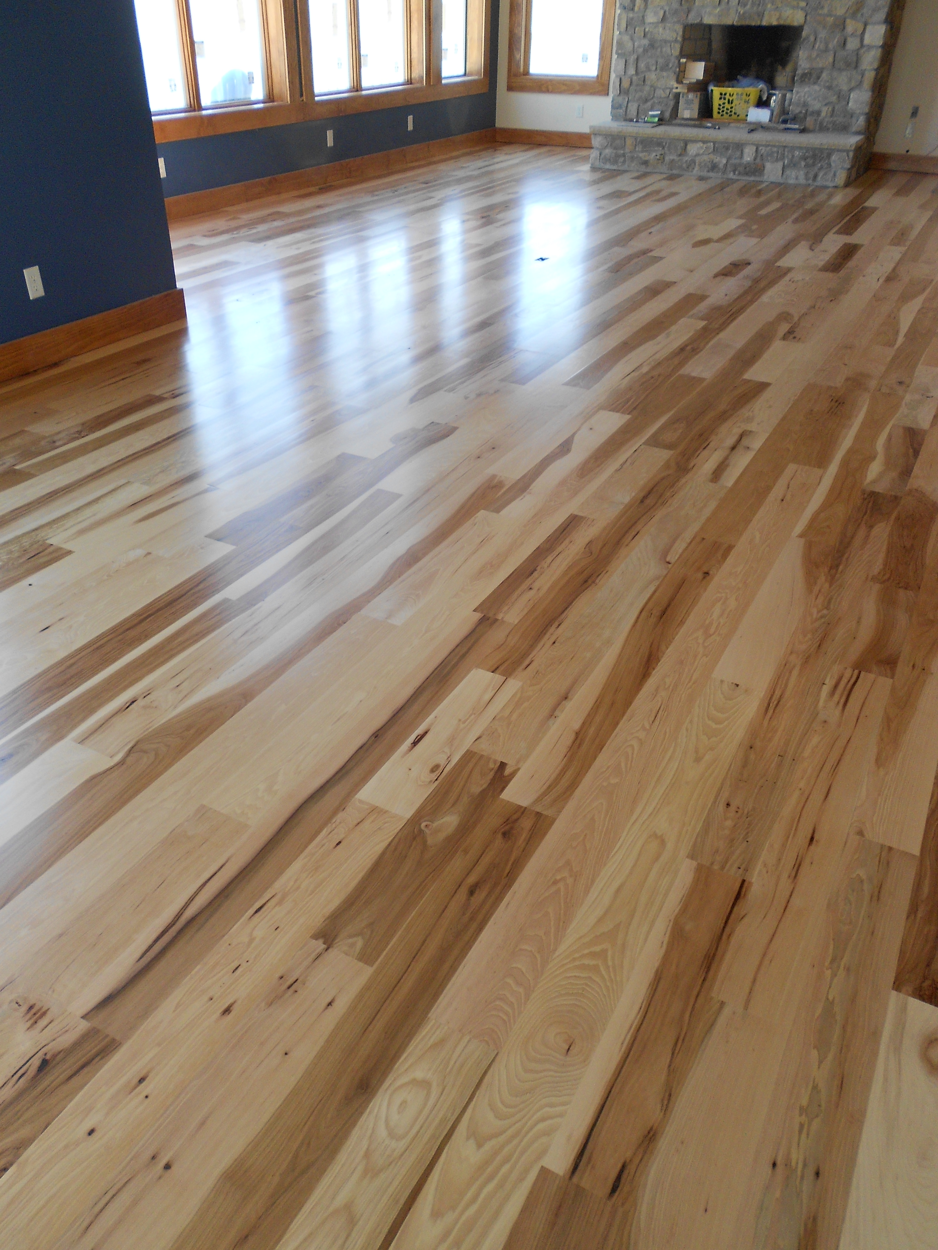 Logo for Custom Flooring Solutions Inc
