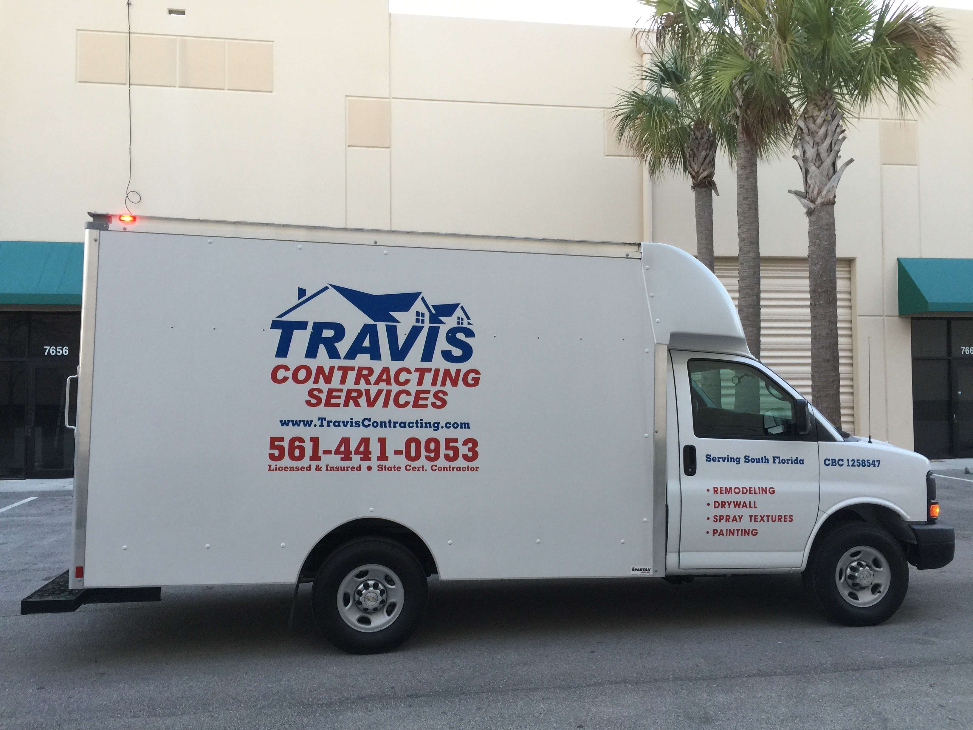 TRAVIS CONTRACTING SERVICES logo