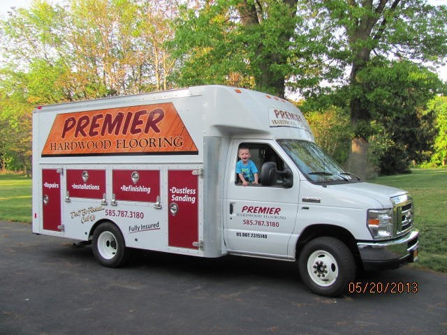 Logo for Premier Hardwood Flooring