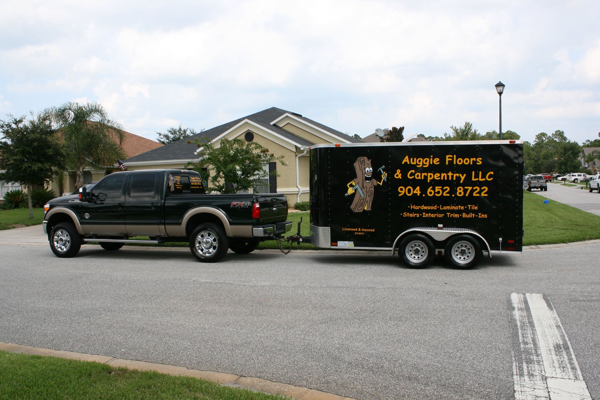 Auggie Floors & Carpentry LLC. logo