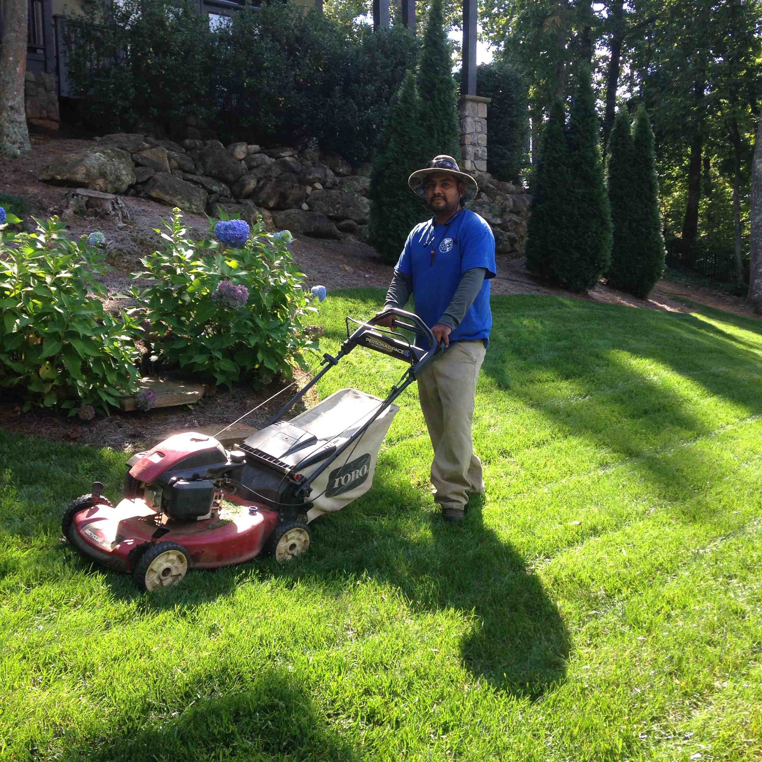 Logo for Sanchez Lawn Maintenance