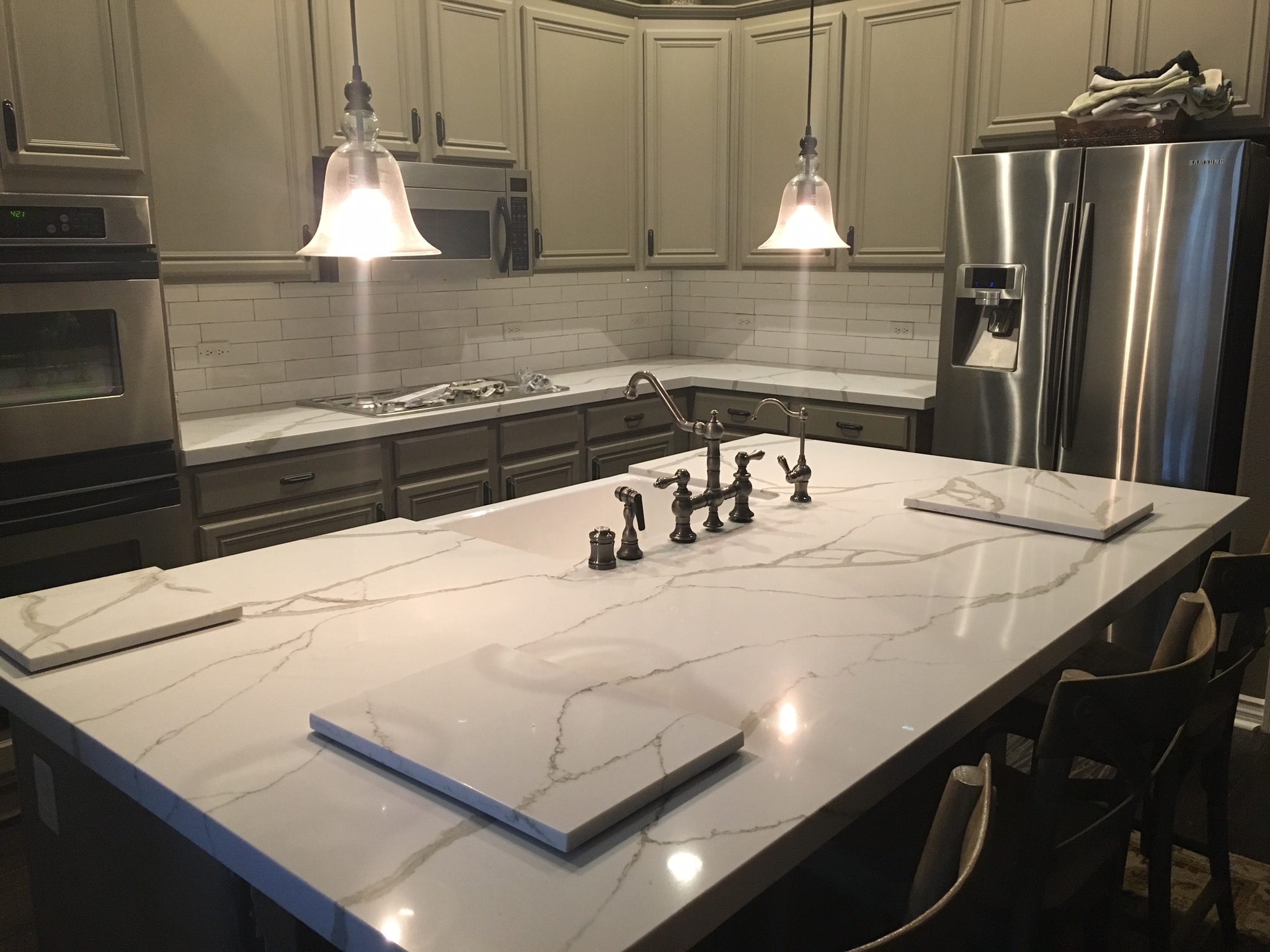 Custom Granite Masters Inc logo