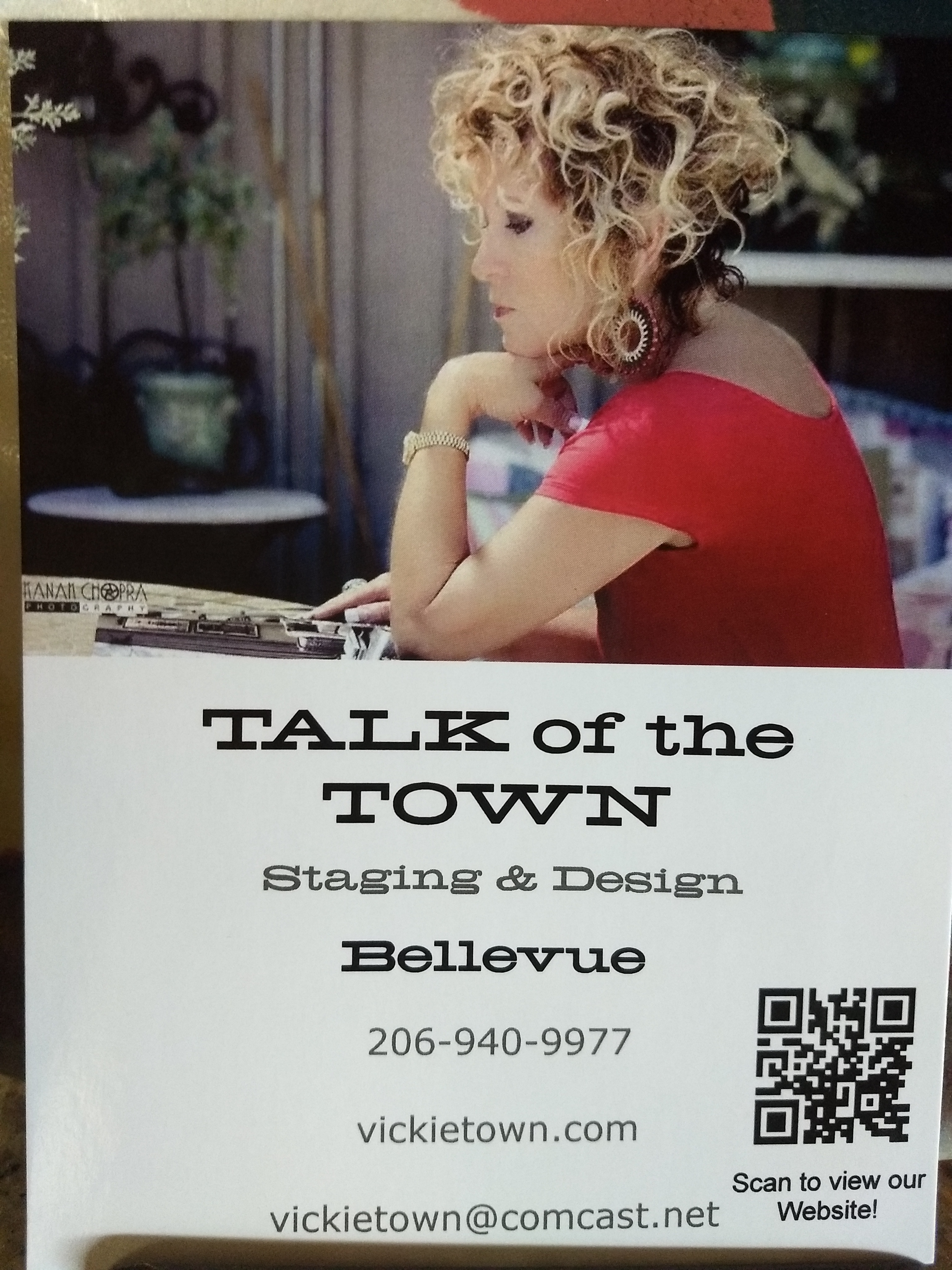 Logo for "TALK of the TOWN" - Staging & Design