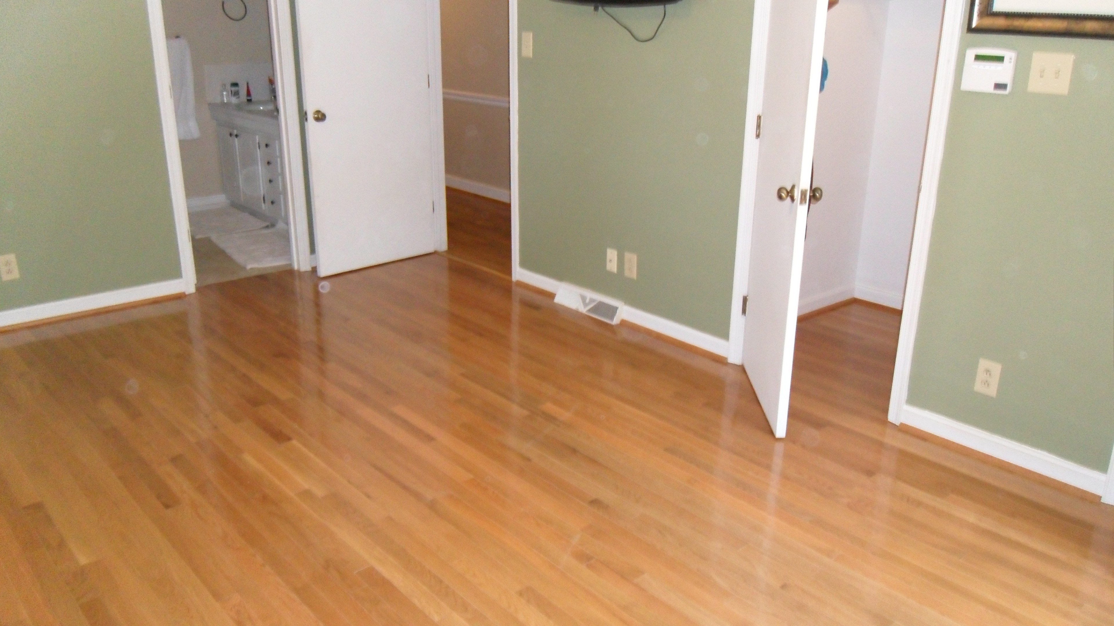 Robert Grigg Flooring logo