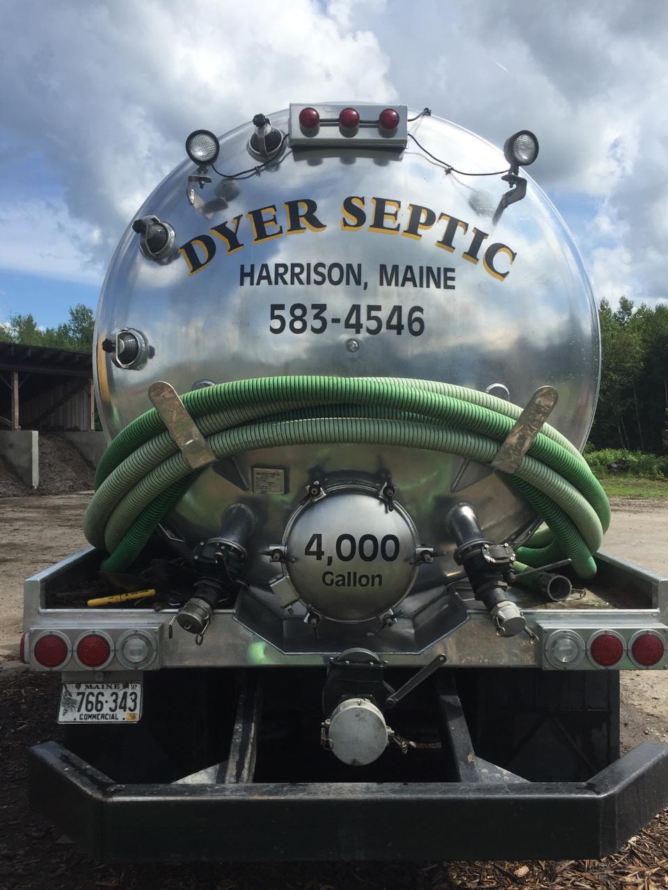 Dyer Septic Service logo