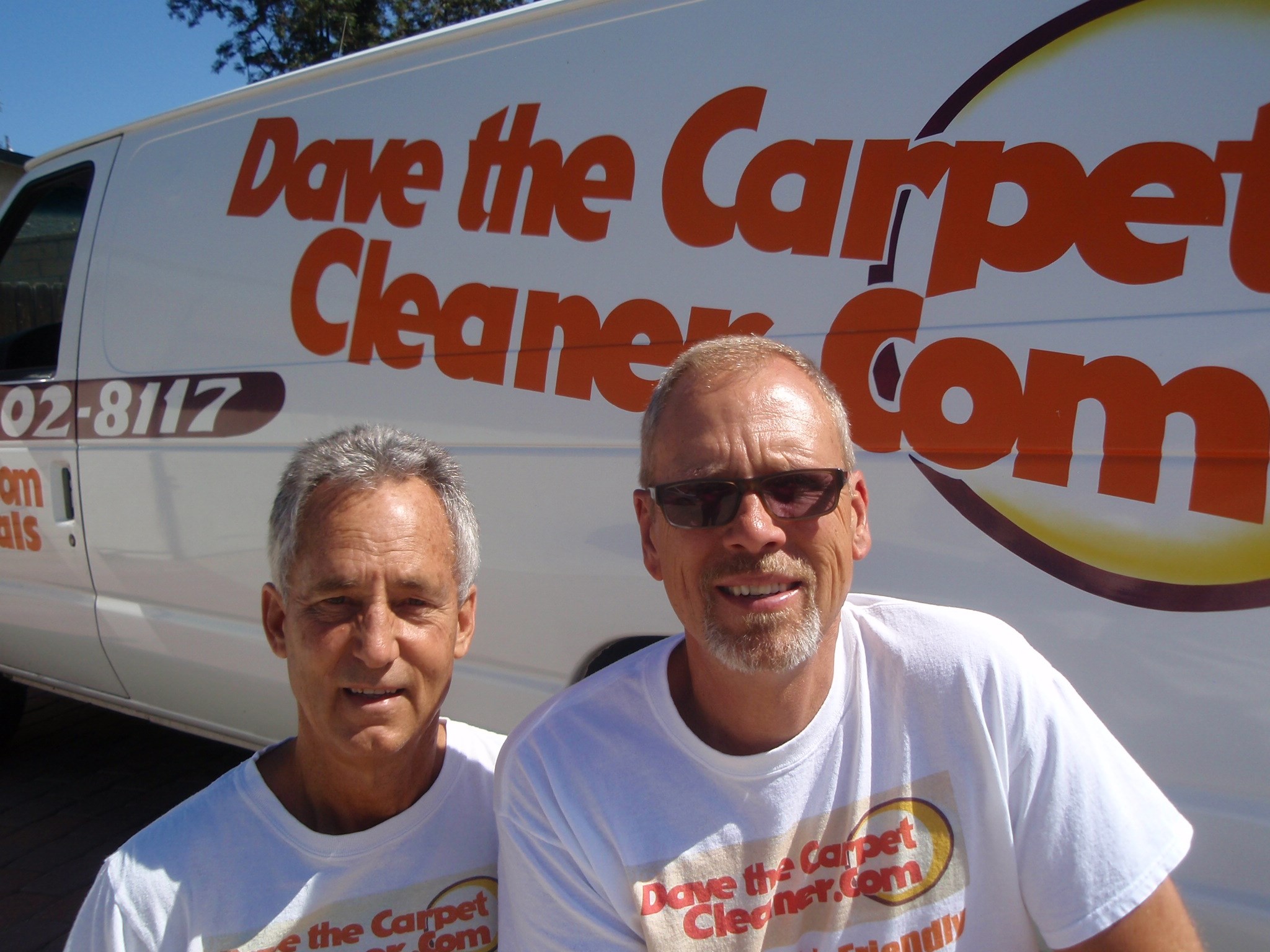 Logo for Dave The Carpet Cleaner