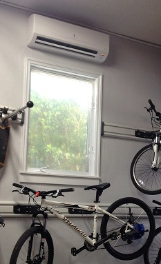 Logo for Ductless Mini Splits Air Conditioning Miami
