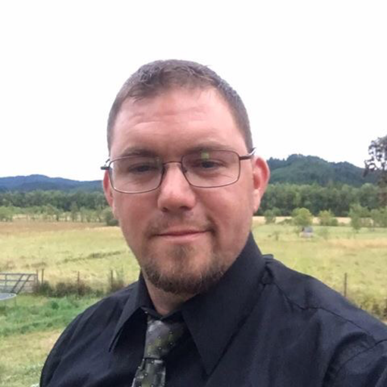 K & R Quality Construction LLC logo