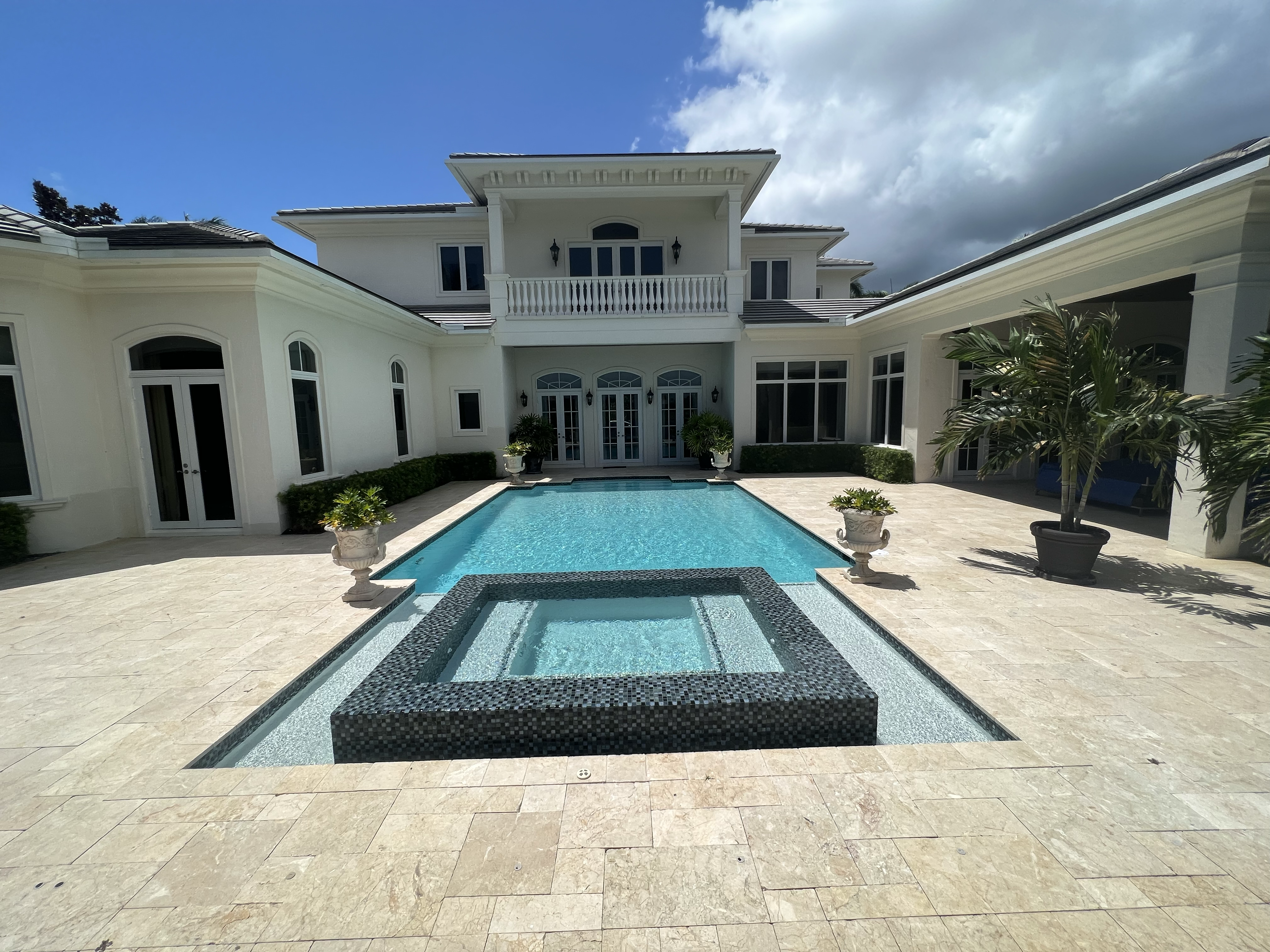 Logo for Bluewater Pool Remodeling/Repair & Leak Detection