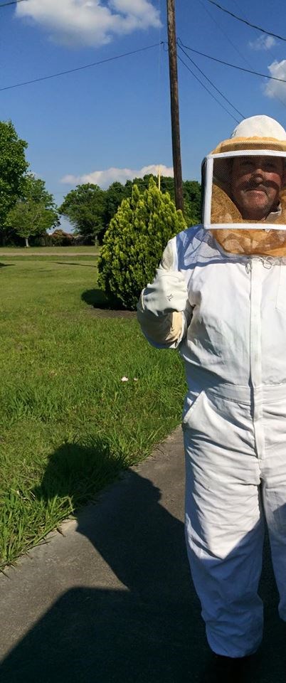 PEST CONTROL GARLAND logo