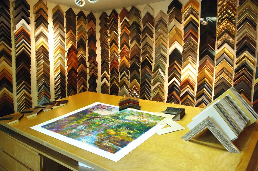 Signature Custom Framing logo
