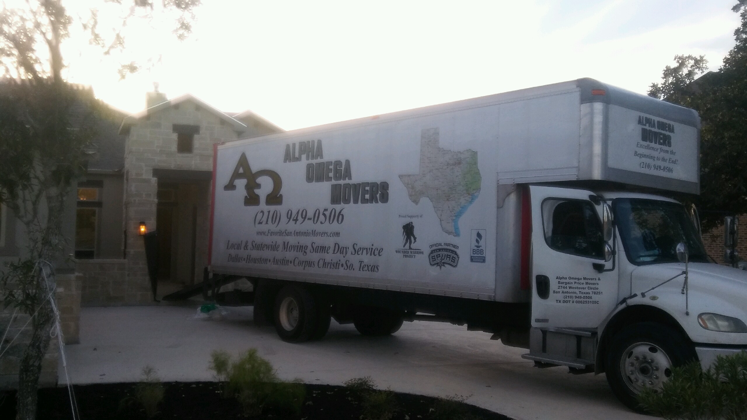 Alpha Omega Movers logo