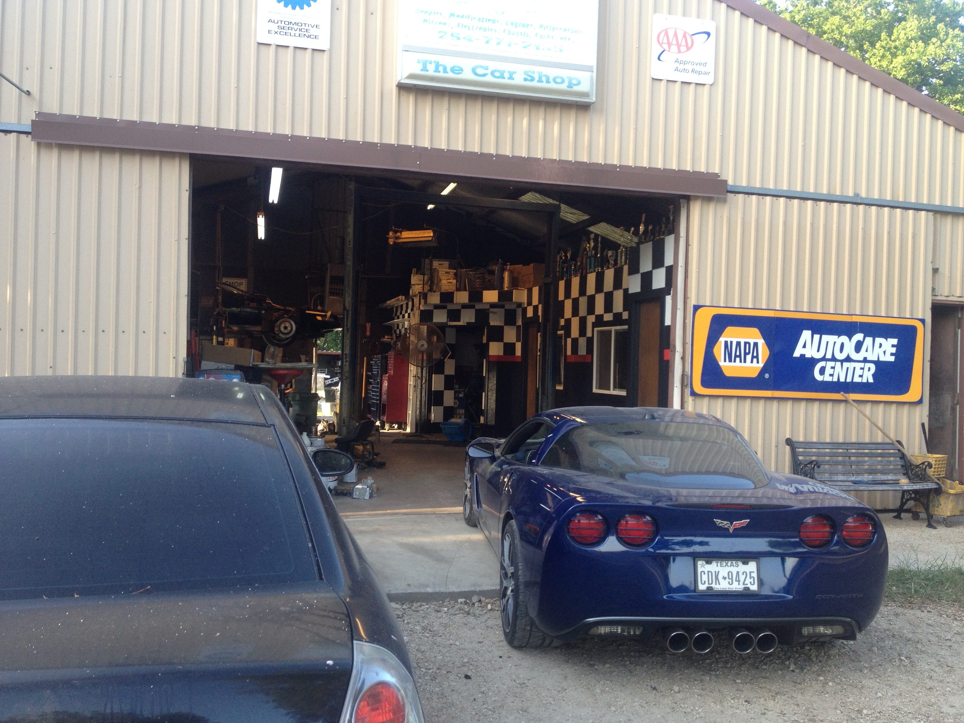 Logo for CAR SHOP