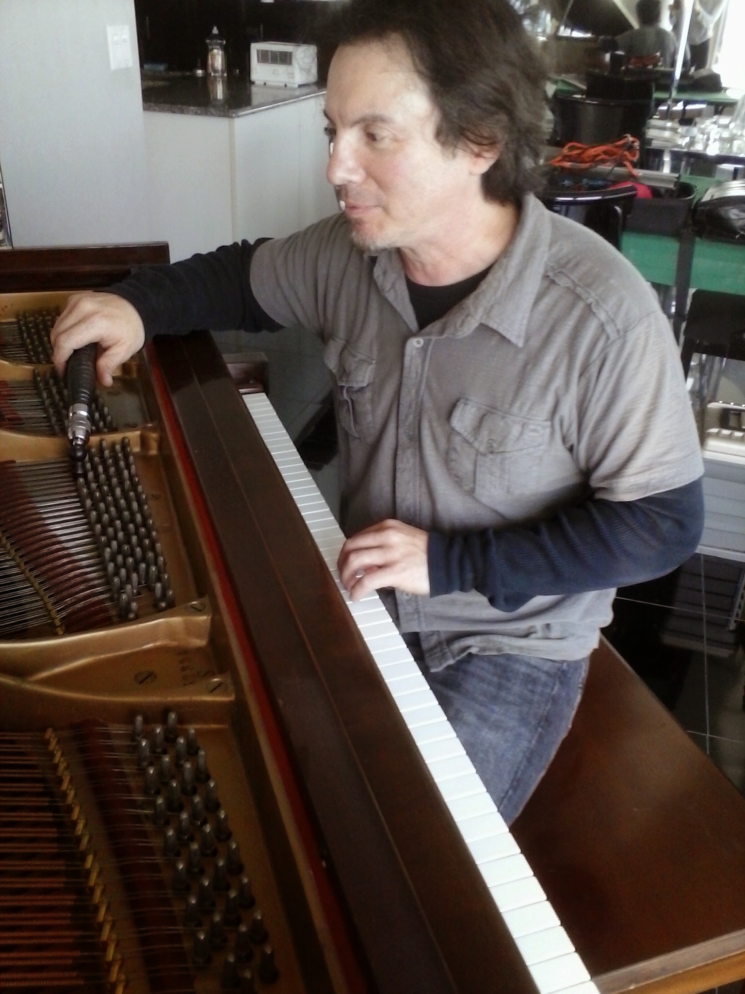 Dan the Piano Man logo