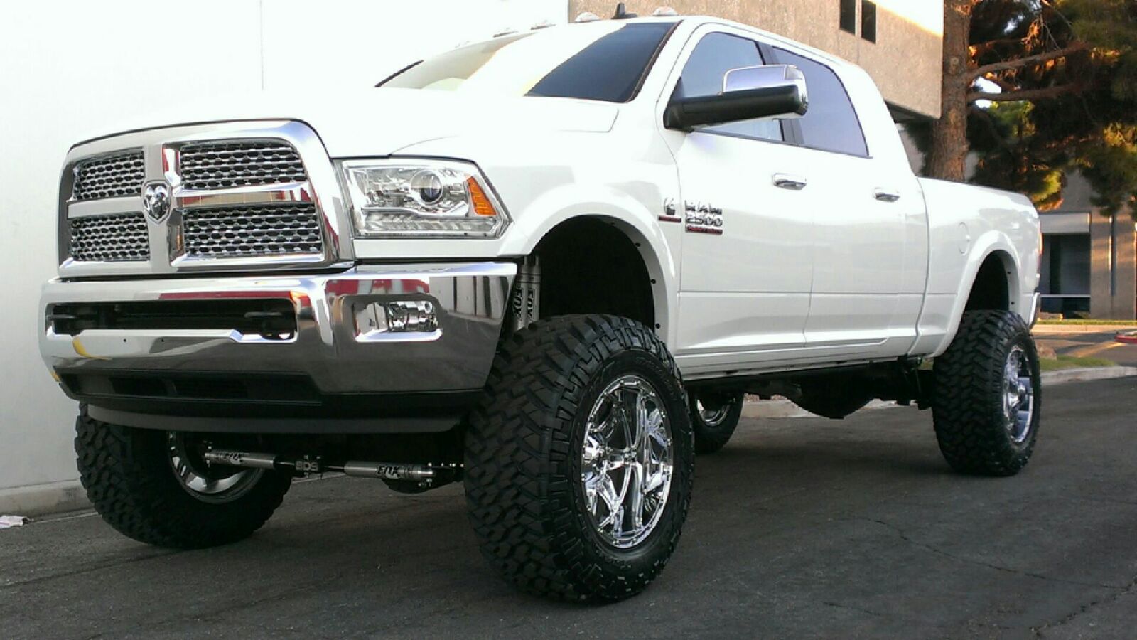 Maximum Offroad logo