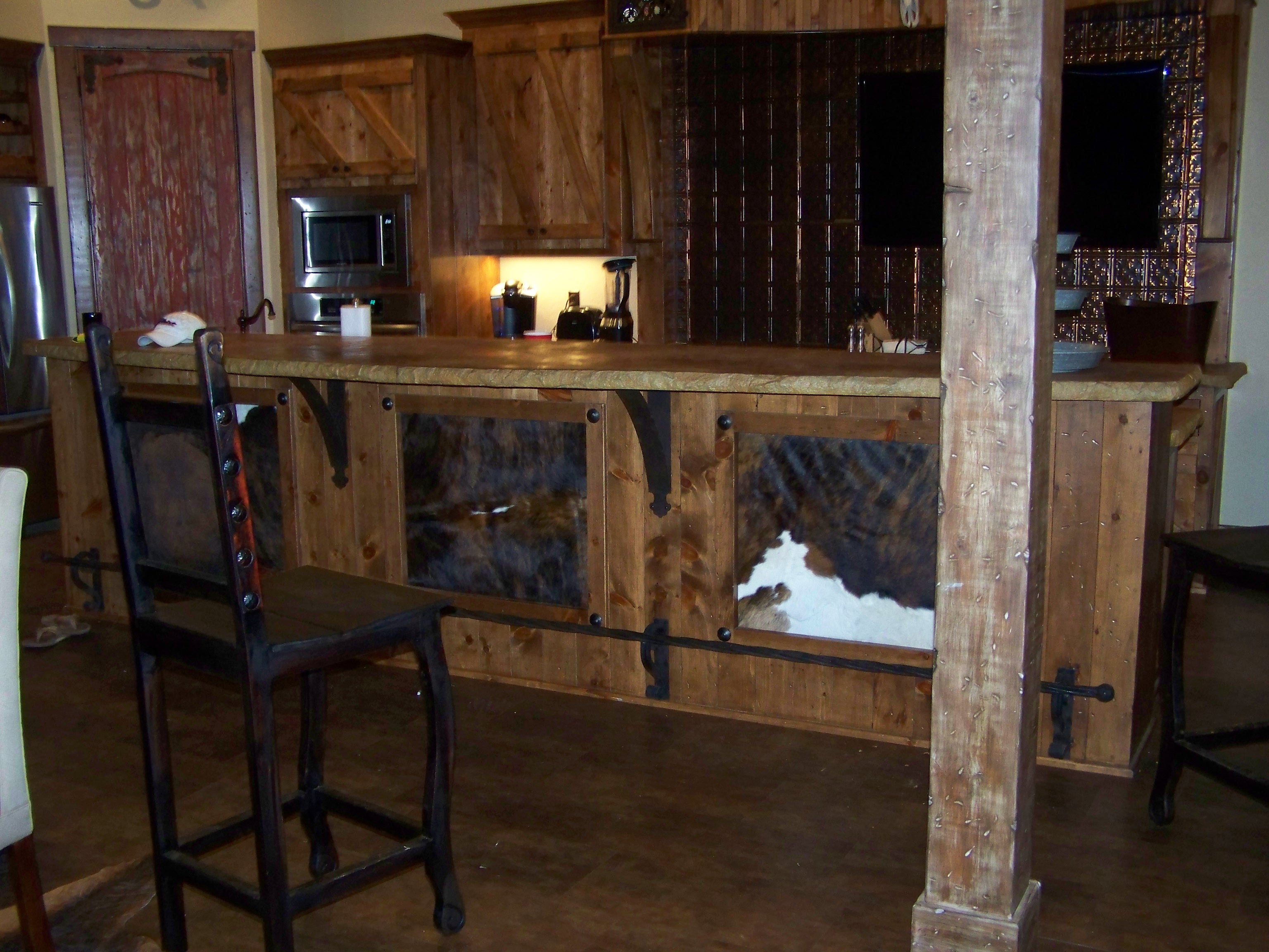 Logo for Toby's Custom Cabinets & Trim