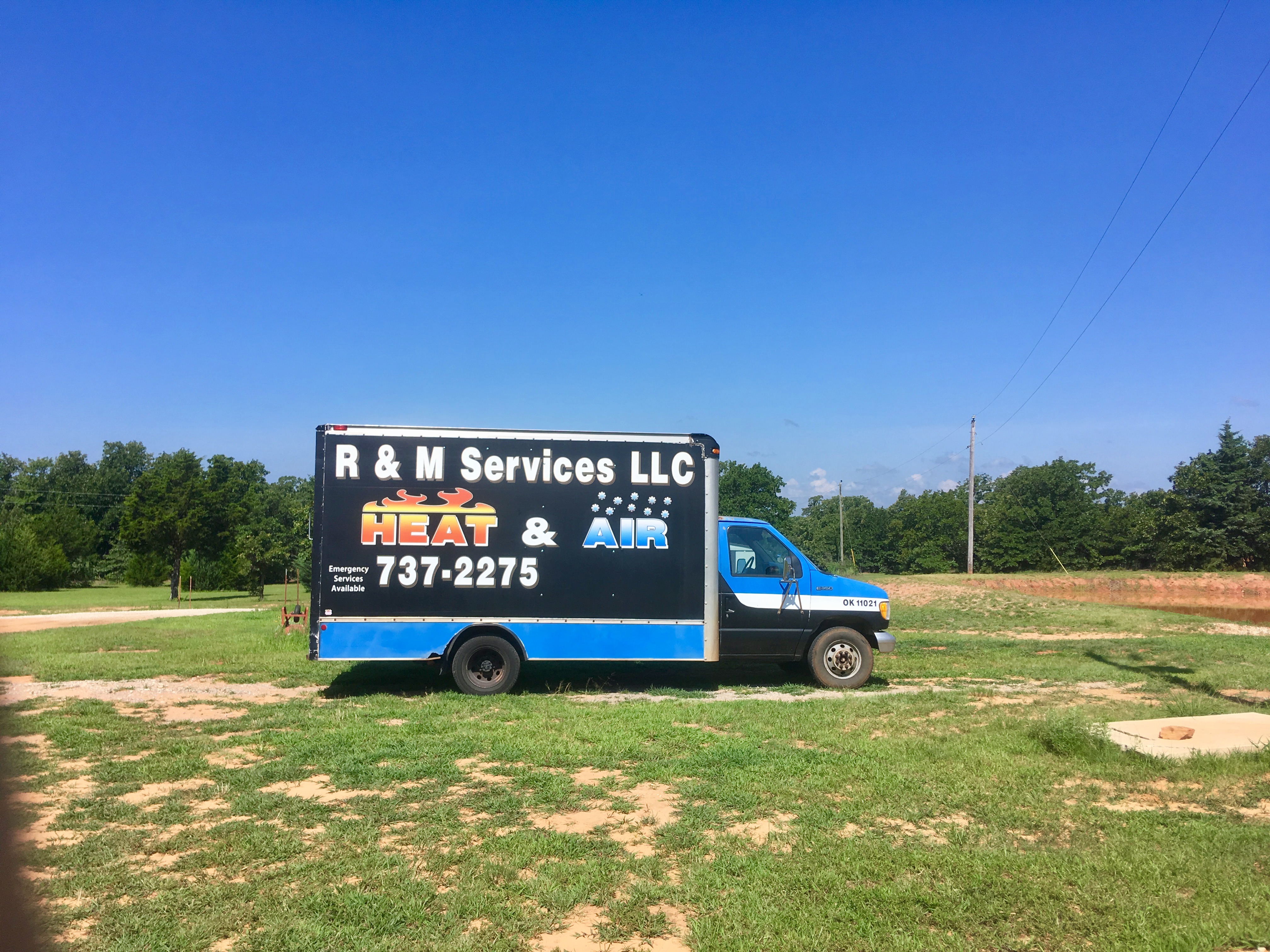 R & M SERVICES LLC logo