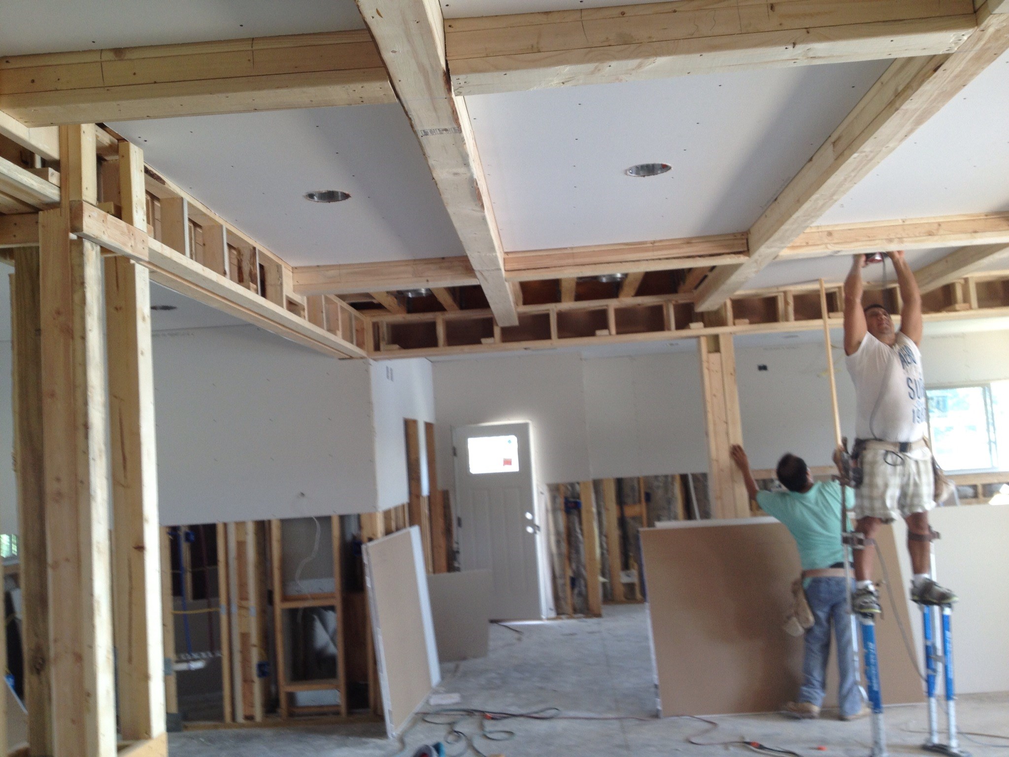 Mel's Drywall logo