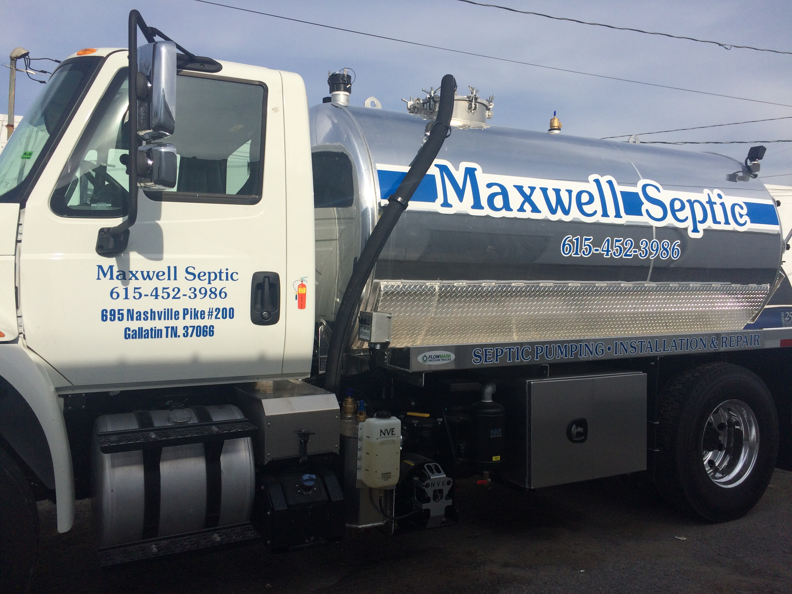 Logo for Maxwell Septic Pumping