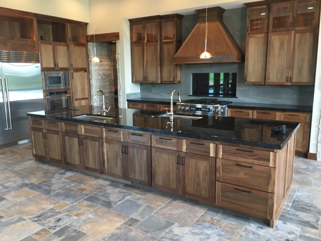 TM's Custom Woodworking logo