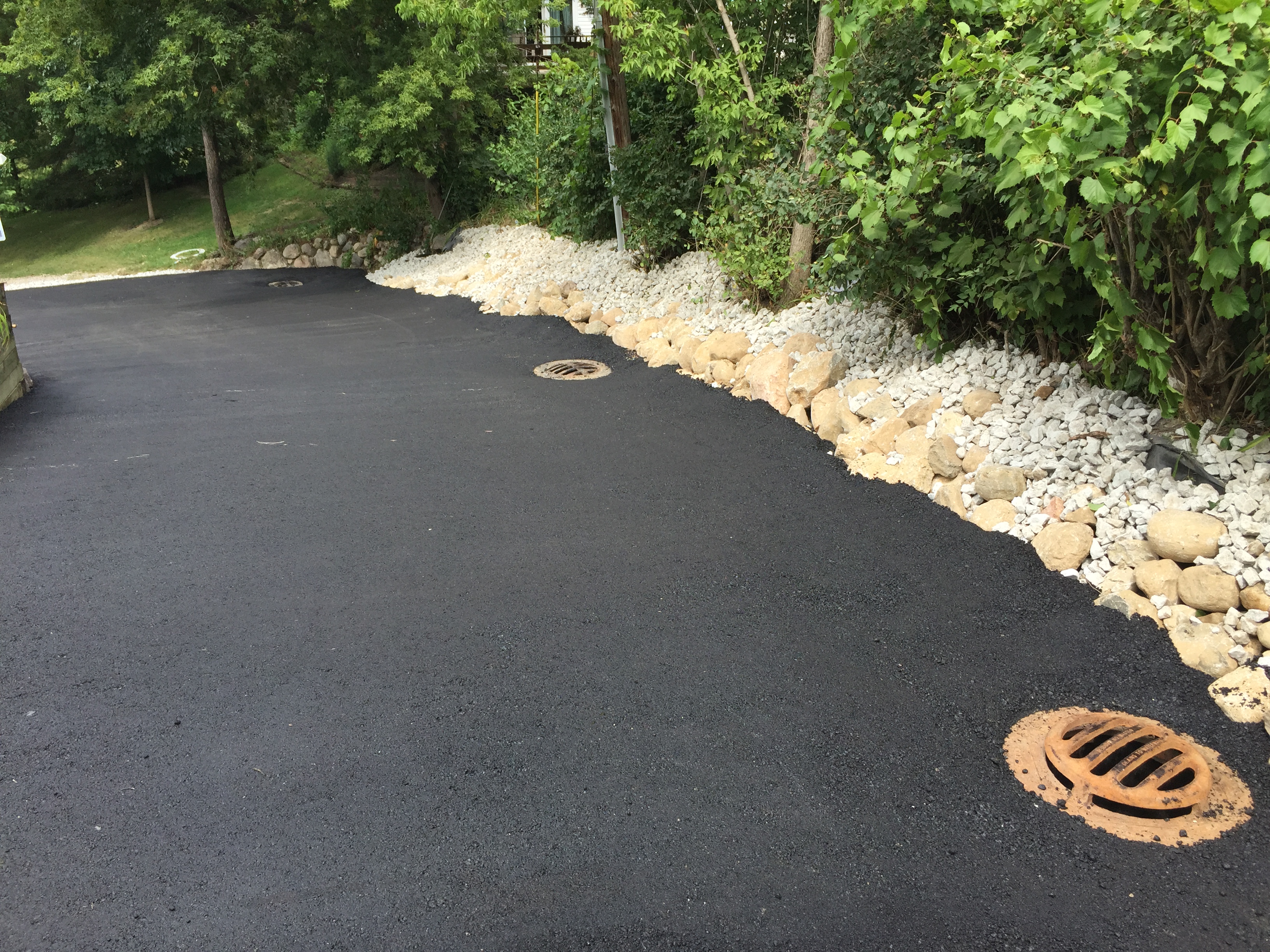 Prestige Paving & Sealcoating logo