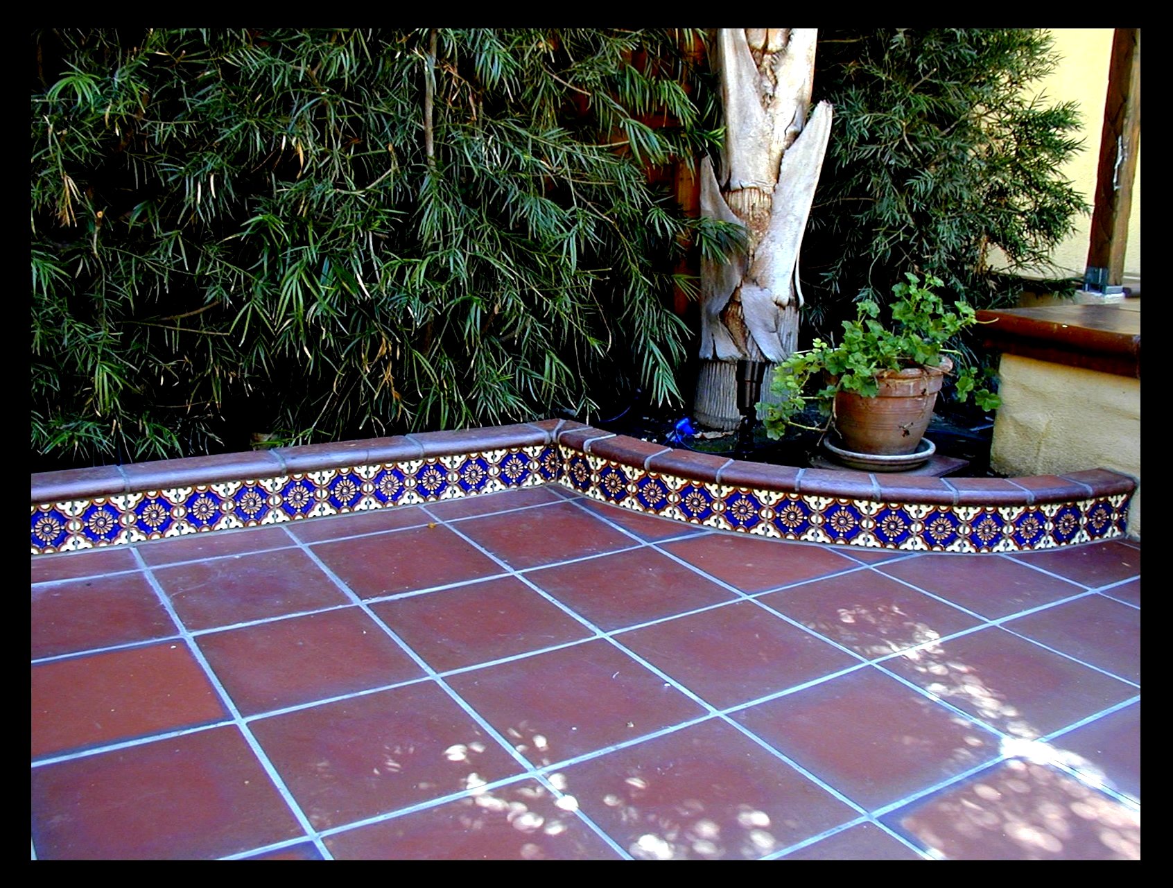 STONELIGHT TILE INC logo