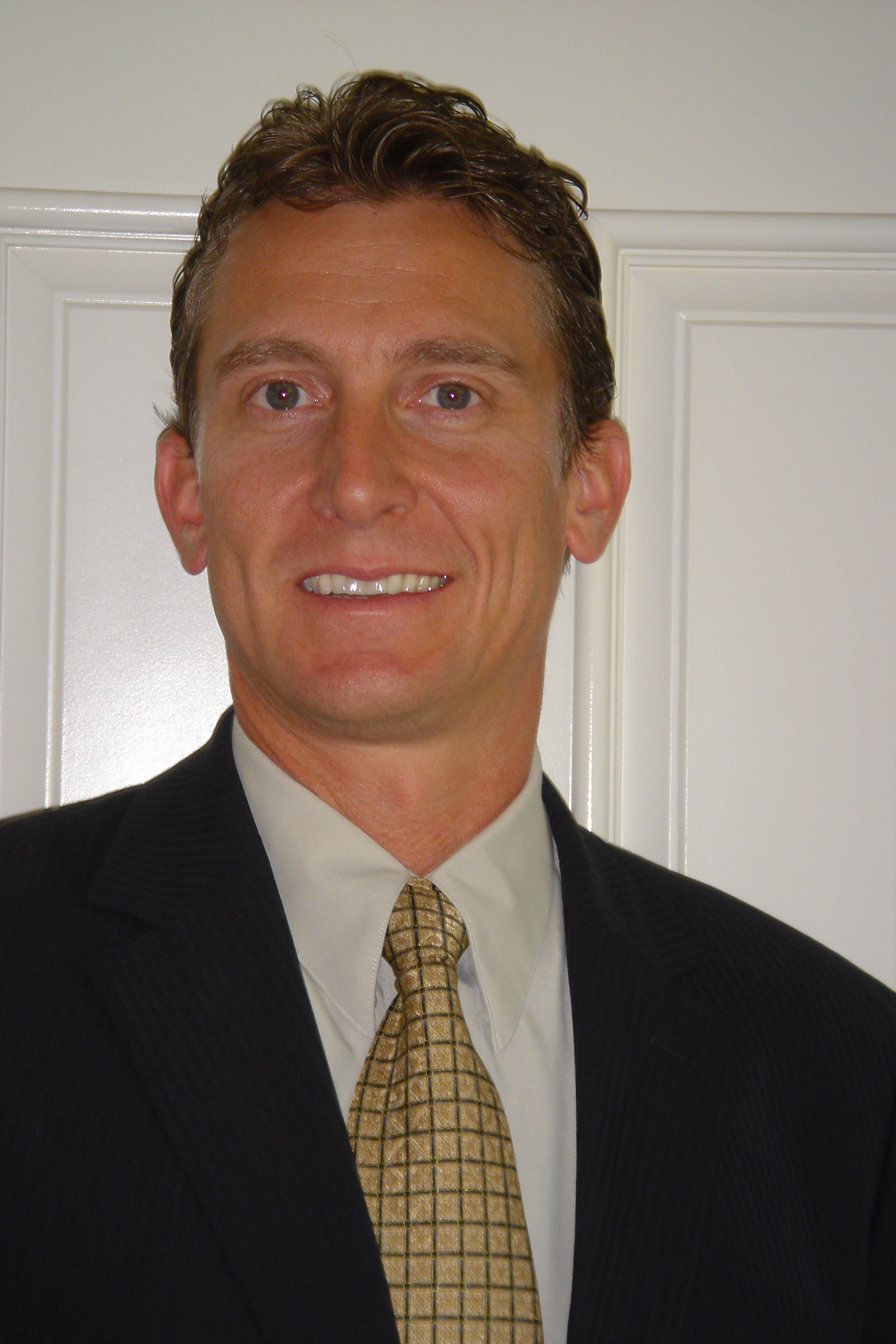 Logo for CRESTLINE FUNDING CORP./Robert Stewart