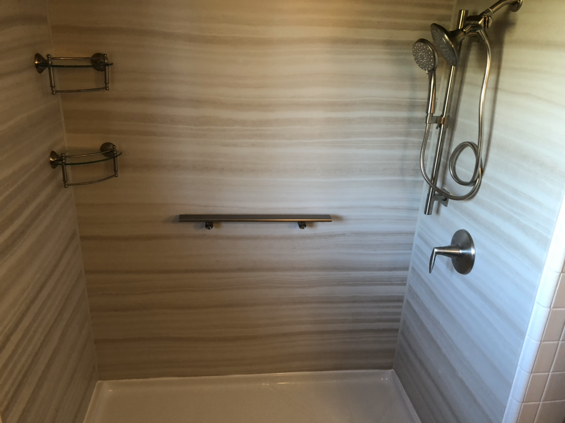 Beacon Home Remodeling LLC logo