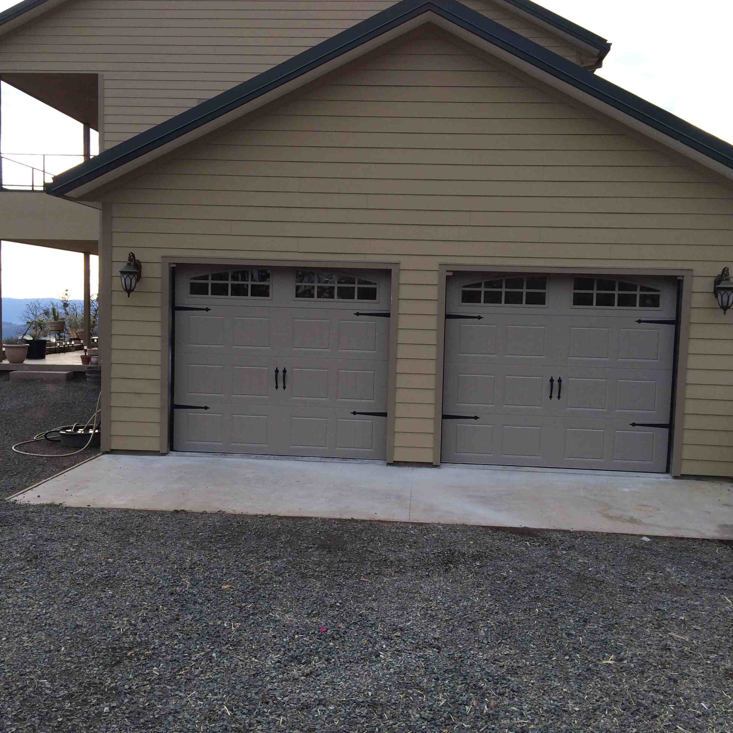 Logo for Superior Garage Door Service
