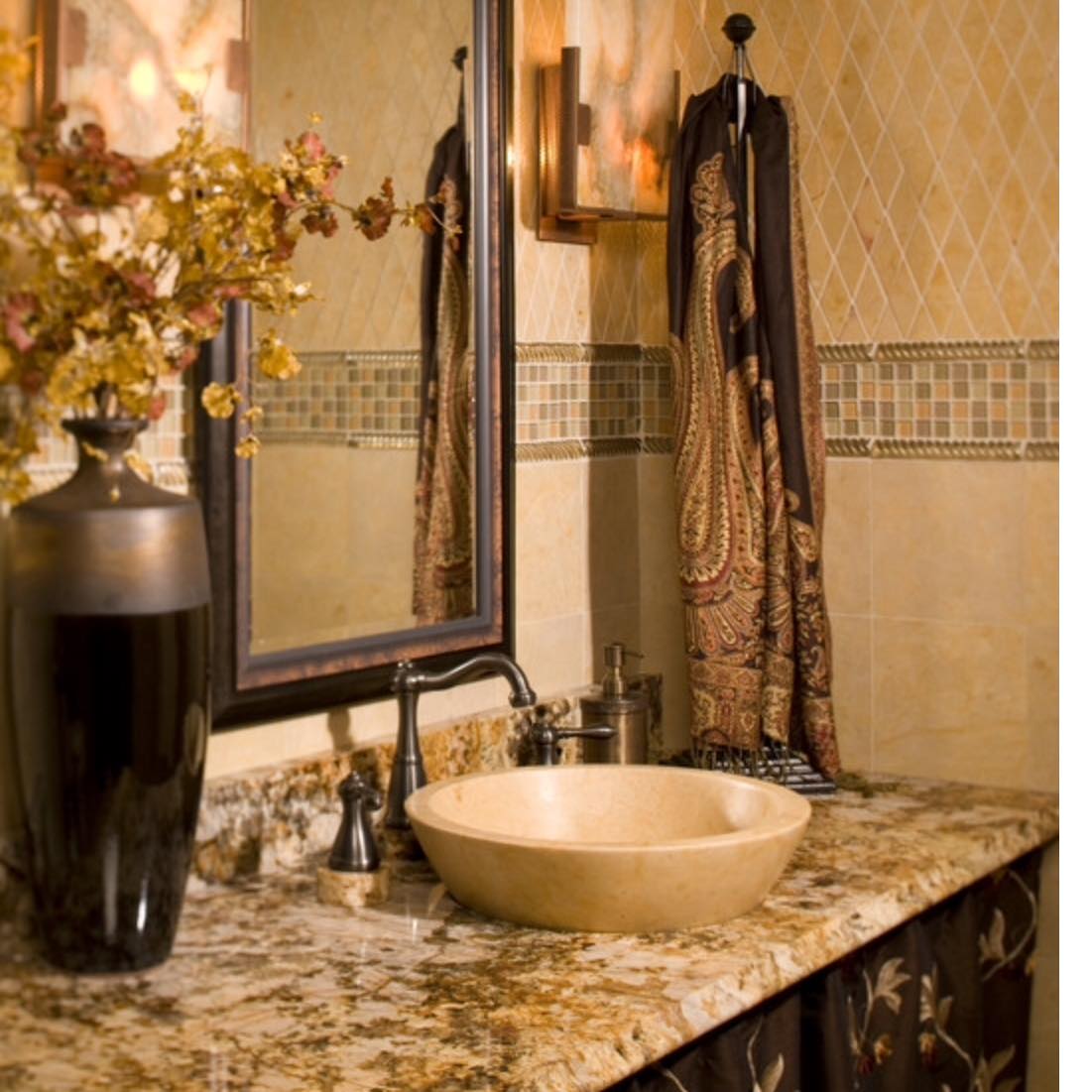 TNT Tile Stone logo