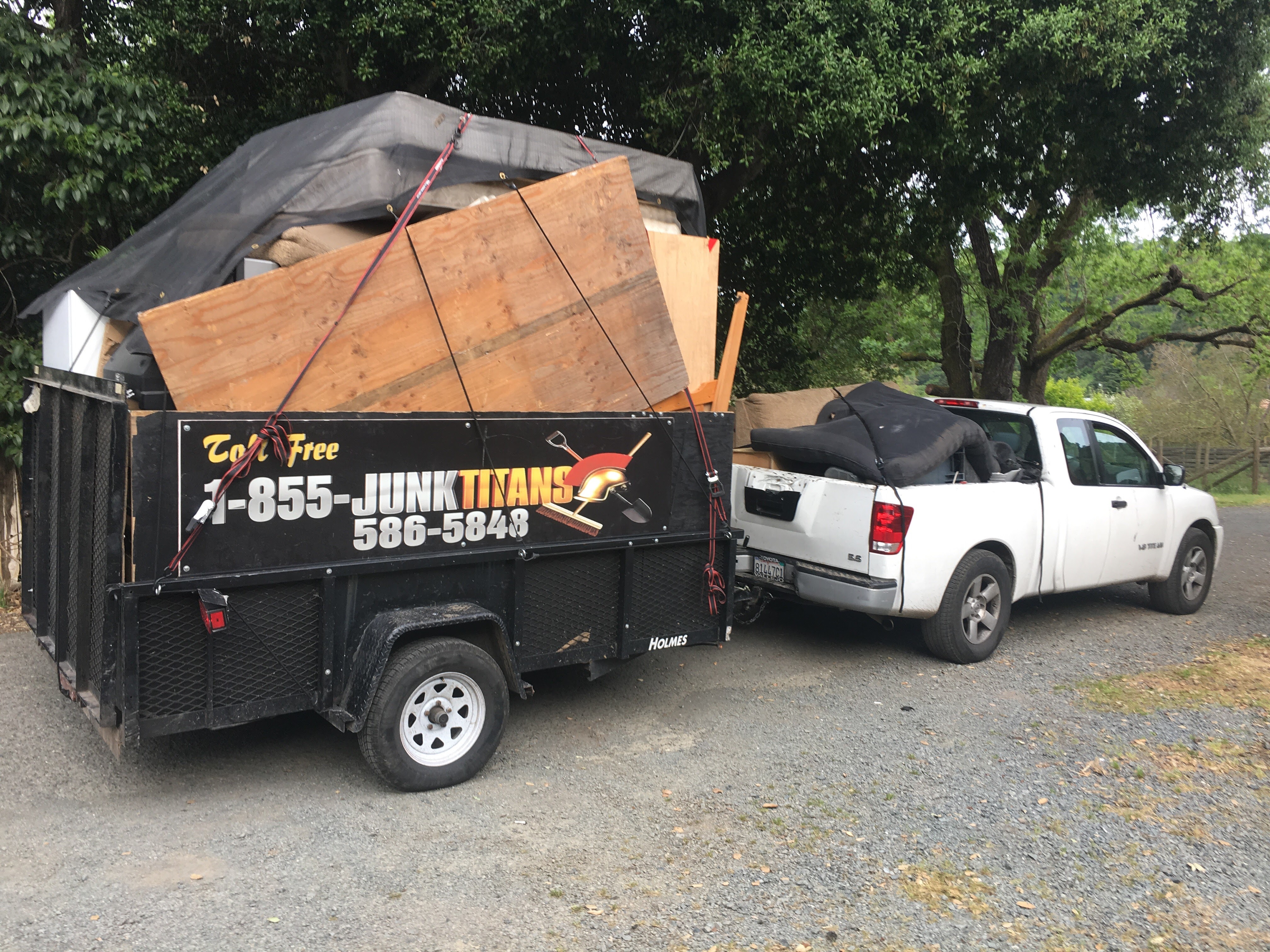 Junk Titans logo