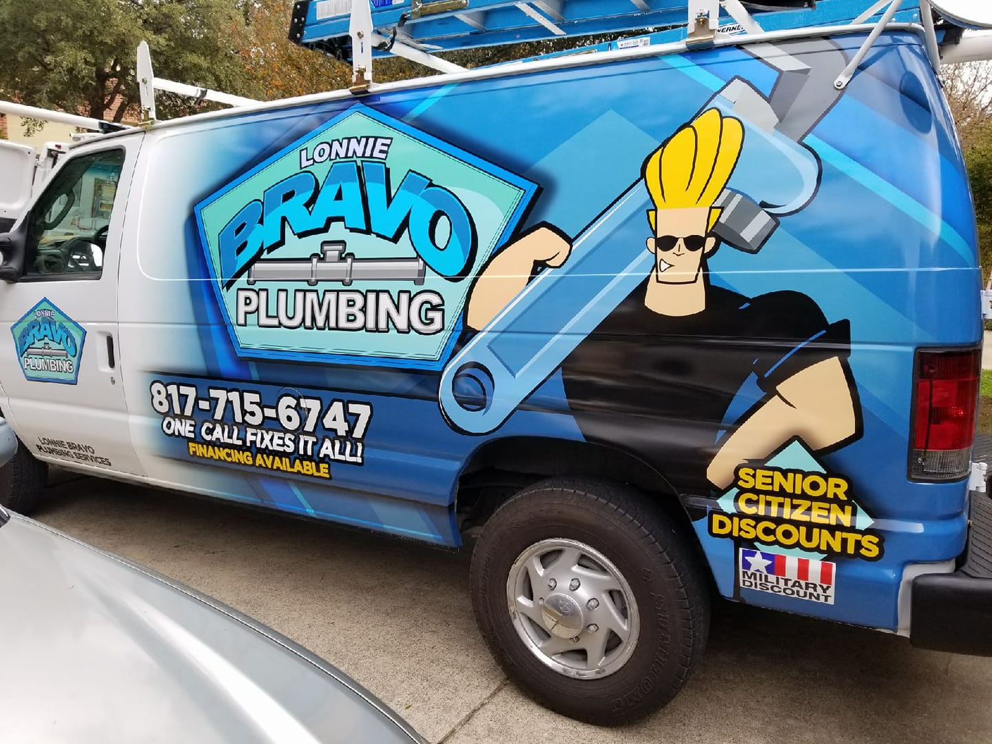 Lonnie Bravo Plumbing logo