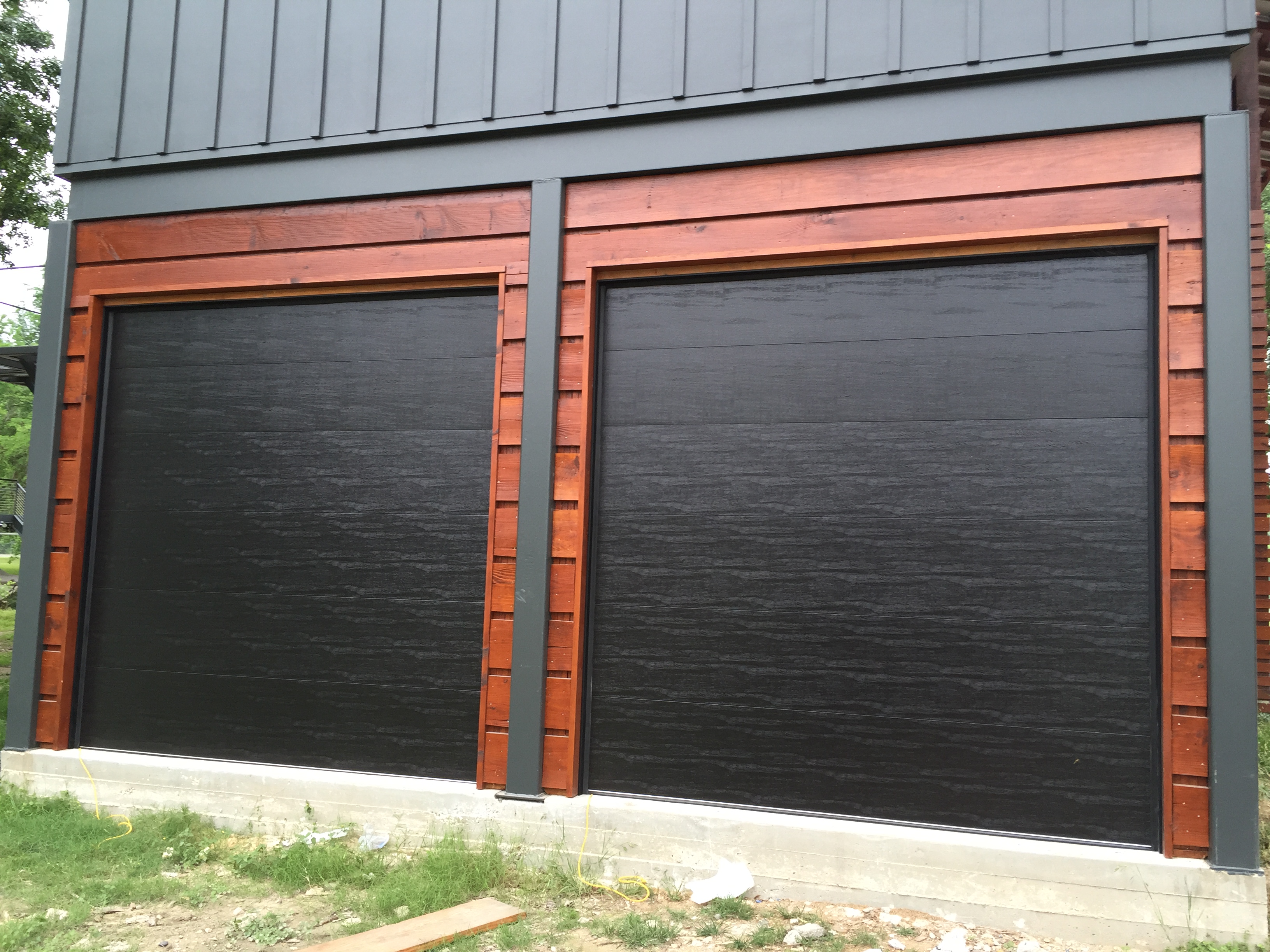 Perry's Garage Door & Repairs logo