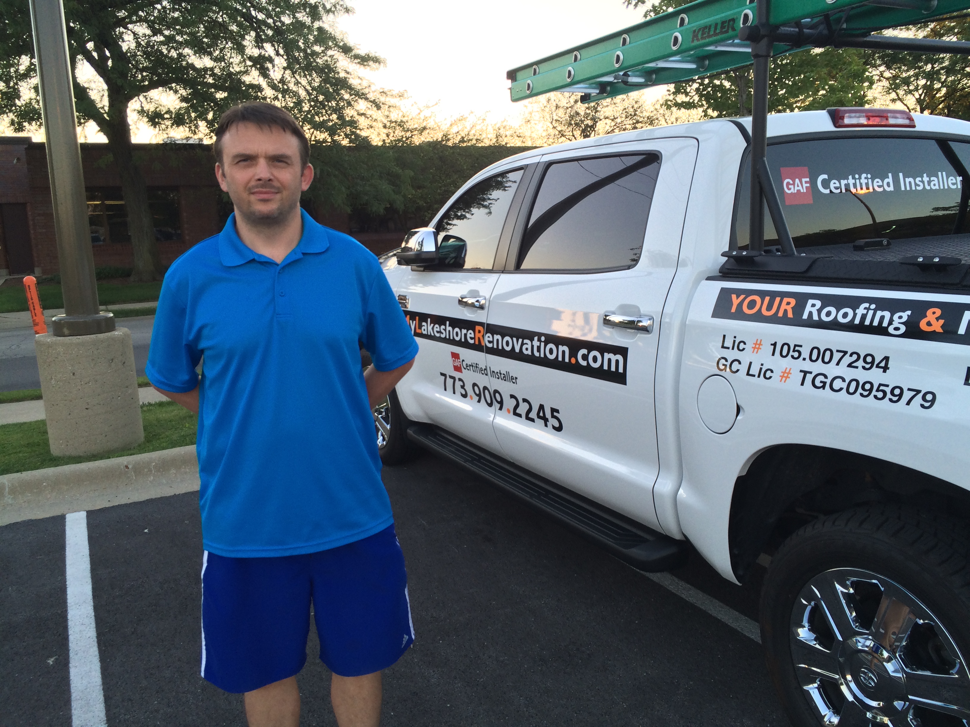 Super Roofer, Inc. logo