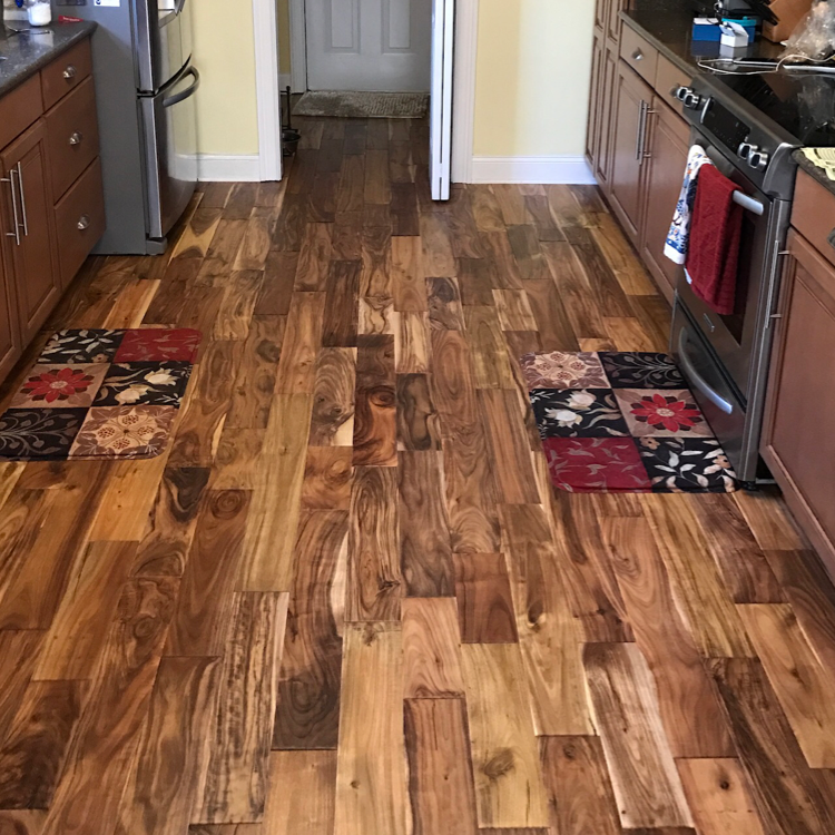 Ray's Flooring logo