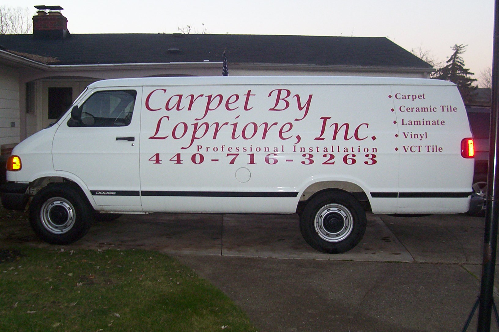 Flooring By Lopriore logo